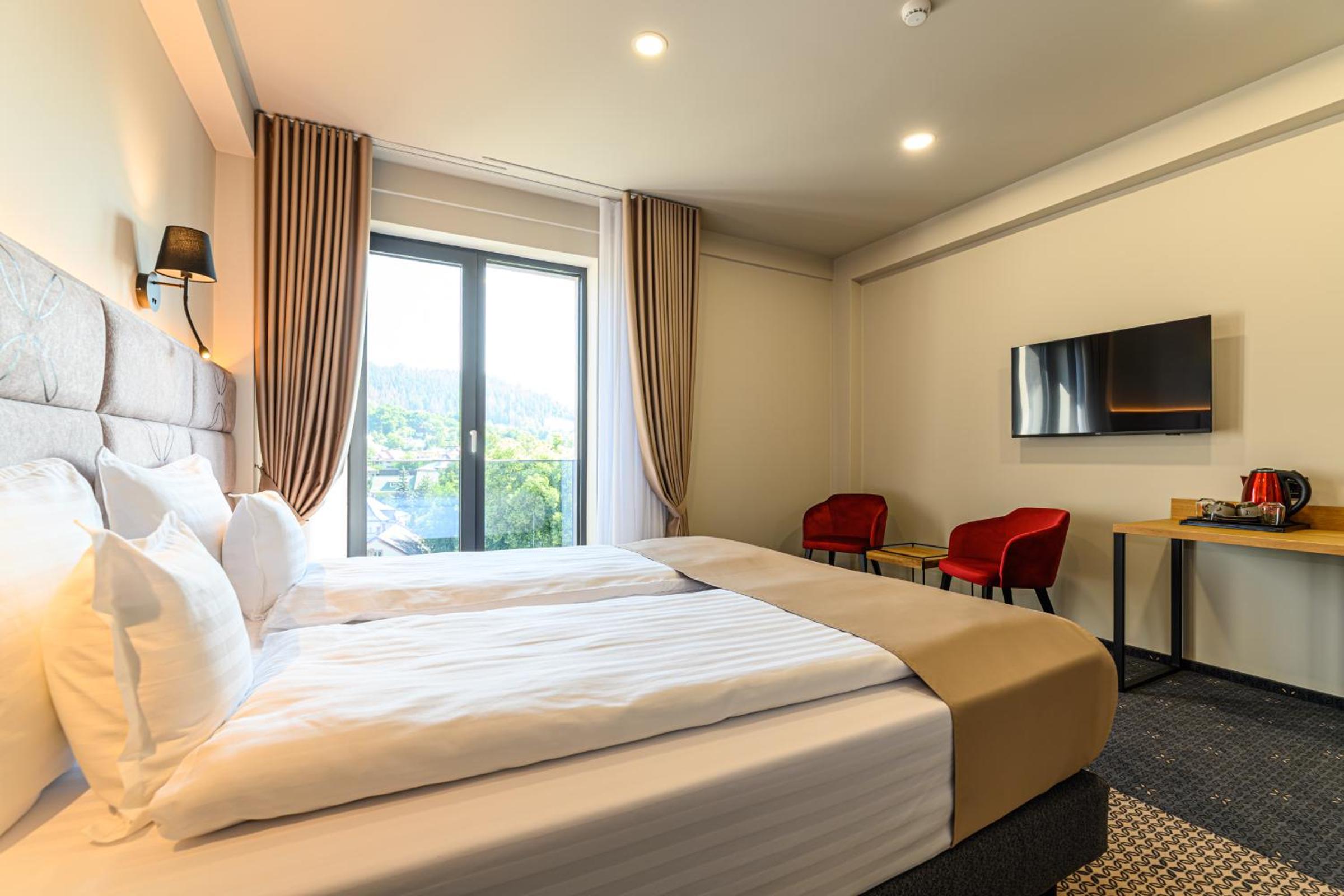 Executive Double Room (2 Adults + 1 Child) photo 2