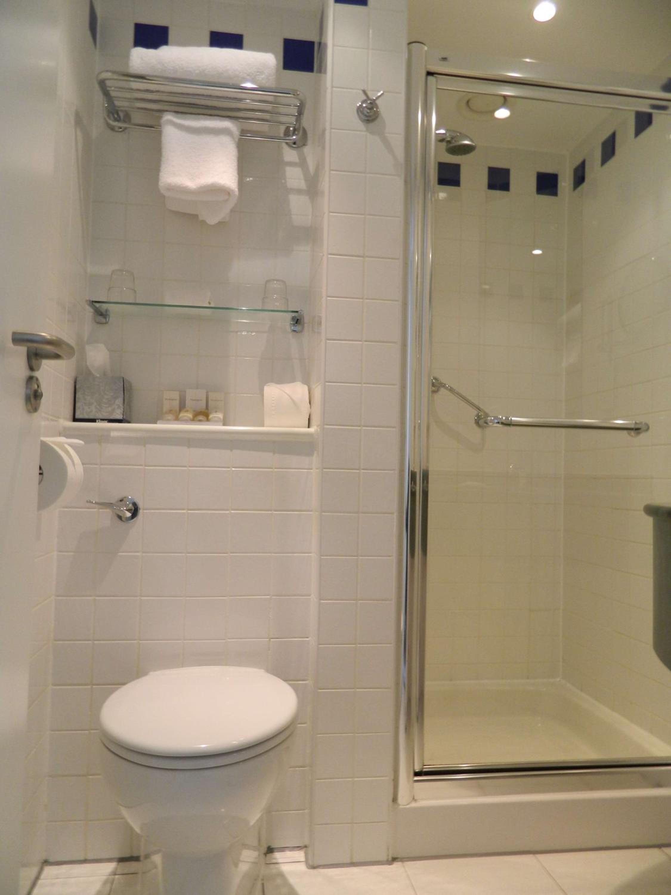 Twin Room - Photo 4