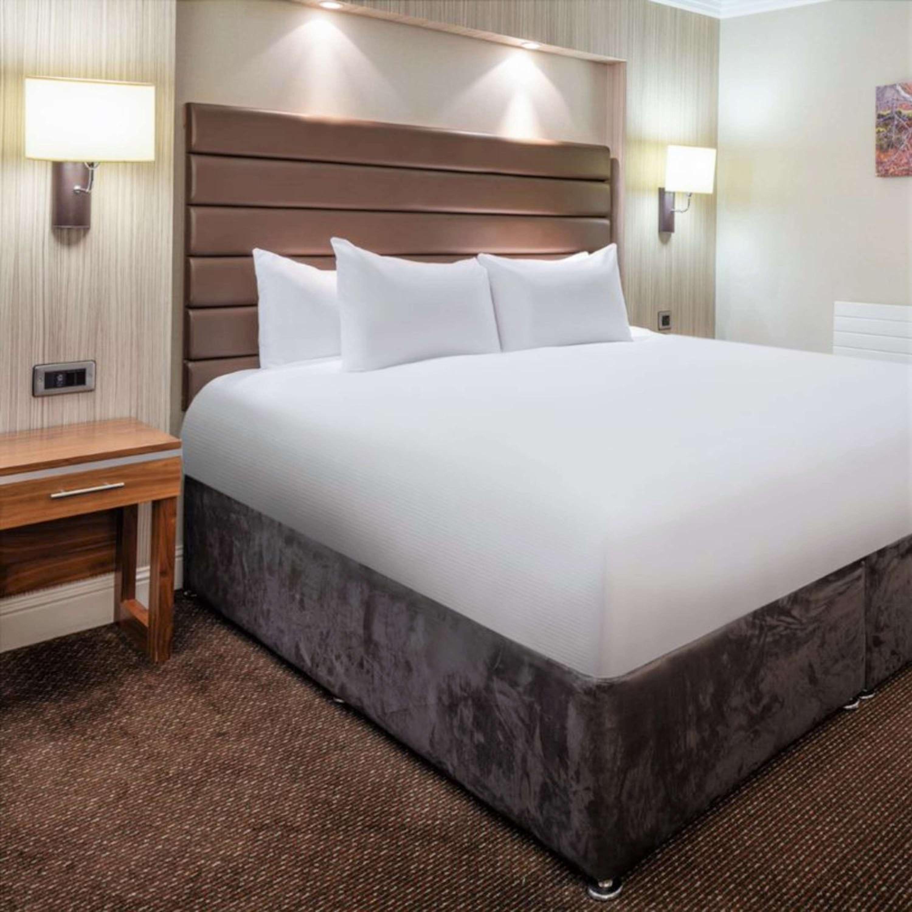 One-Bedroom King Suite With Balcony