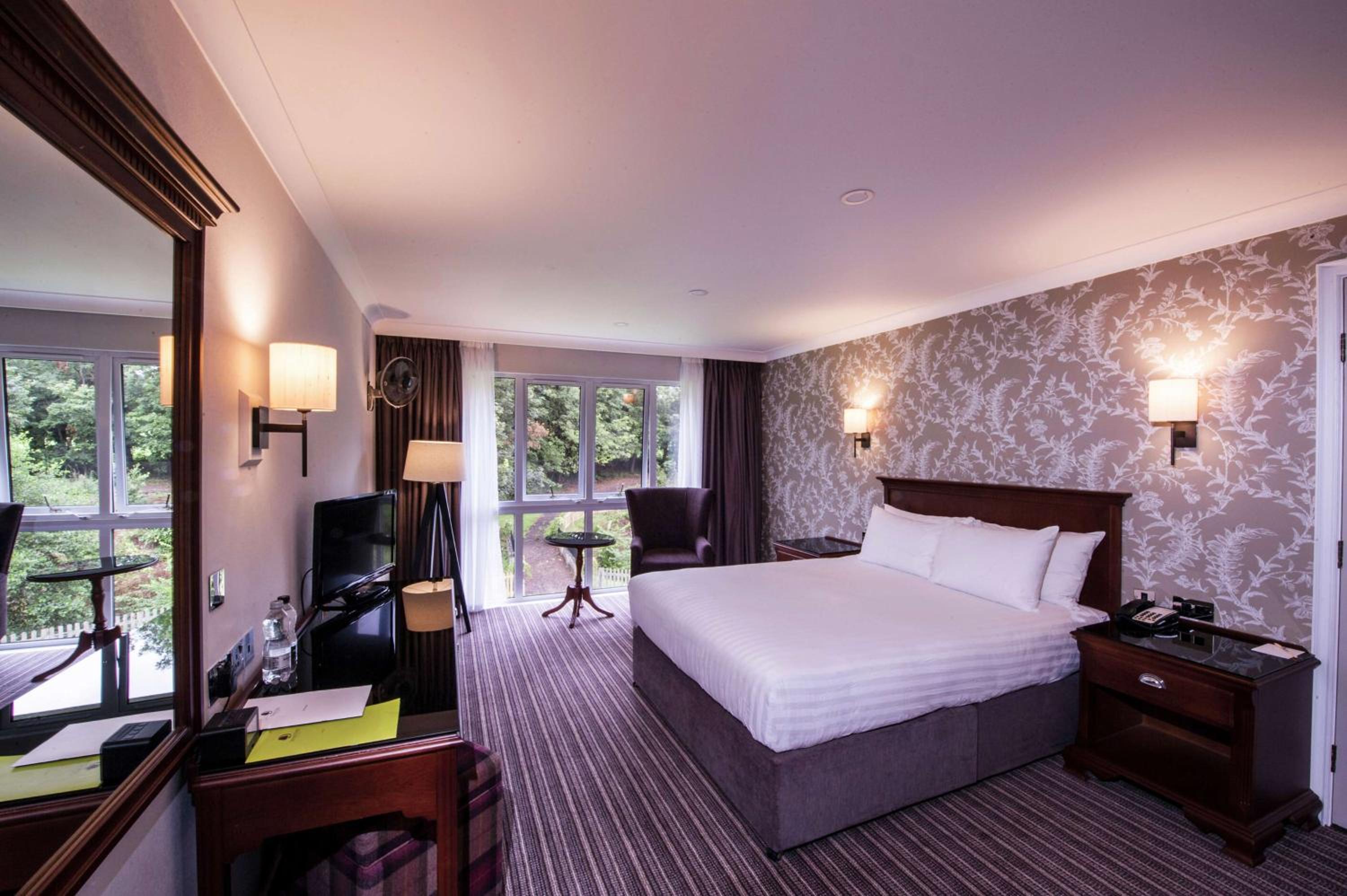 Deluxe Queen Room with View - Photo 3