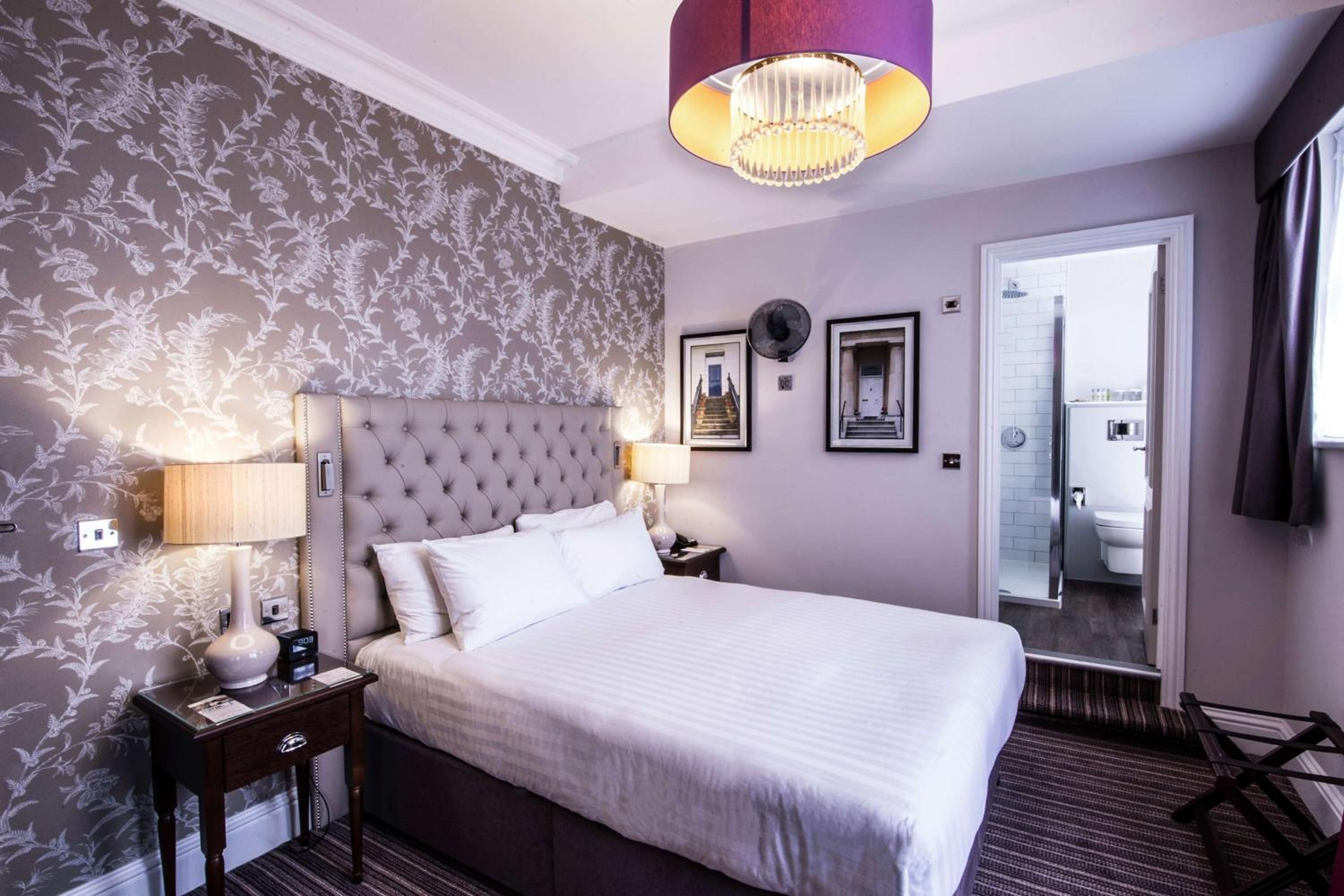 Cozy Double Guest Room - Photo 1