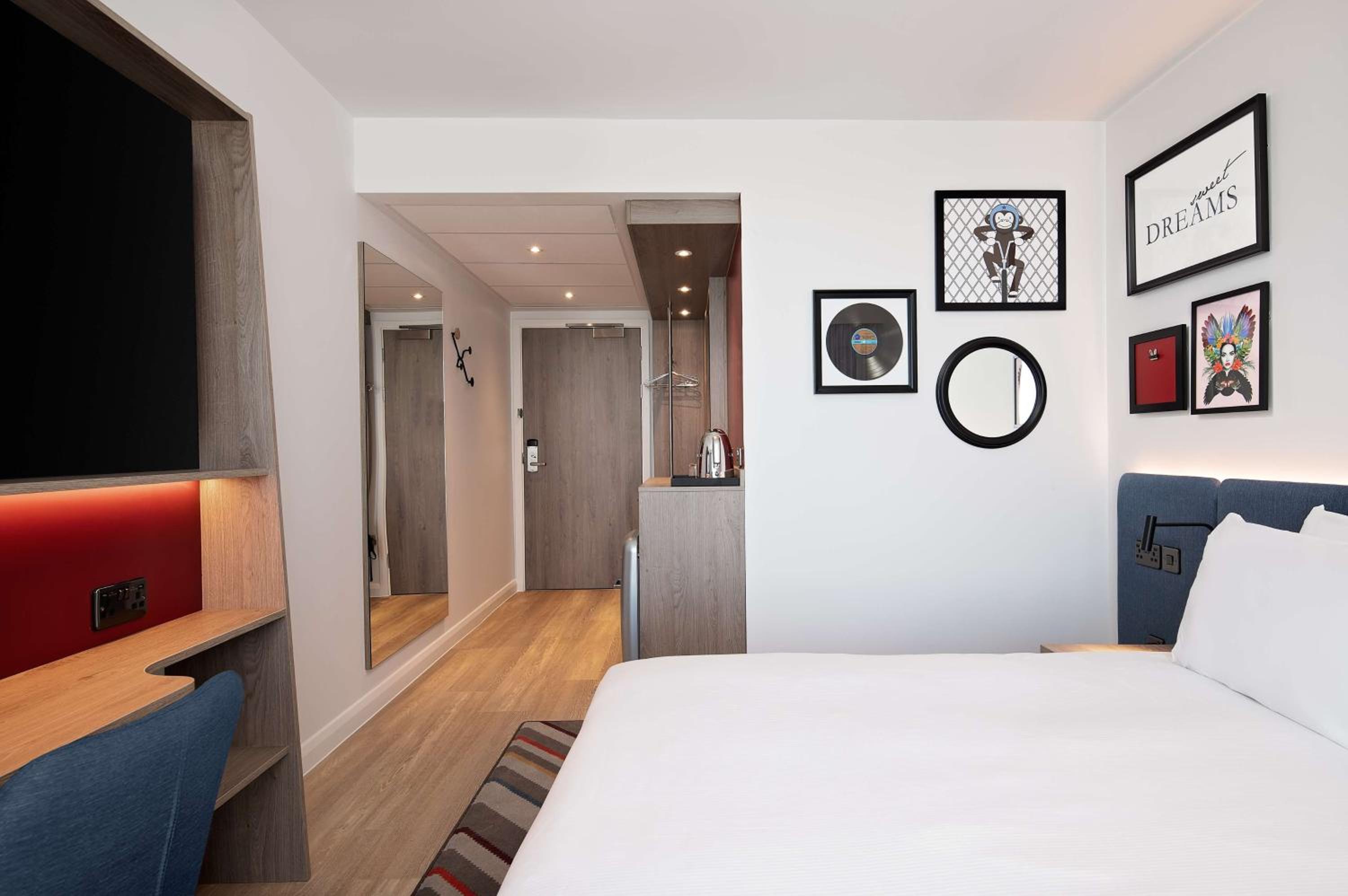 Super King Room - Photo 9