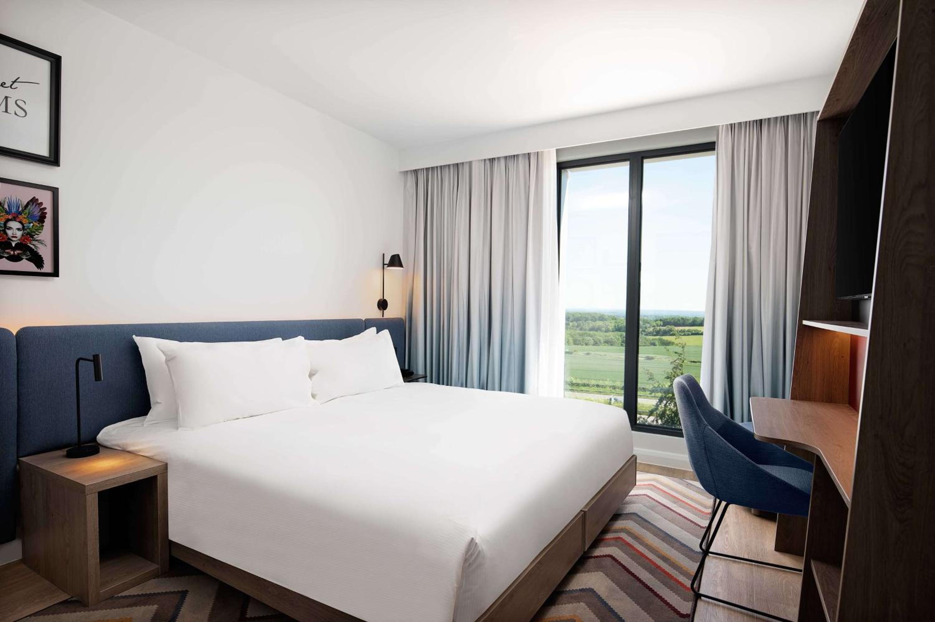 Super King Room - Photo 10