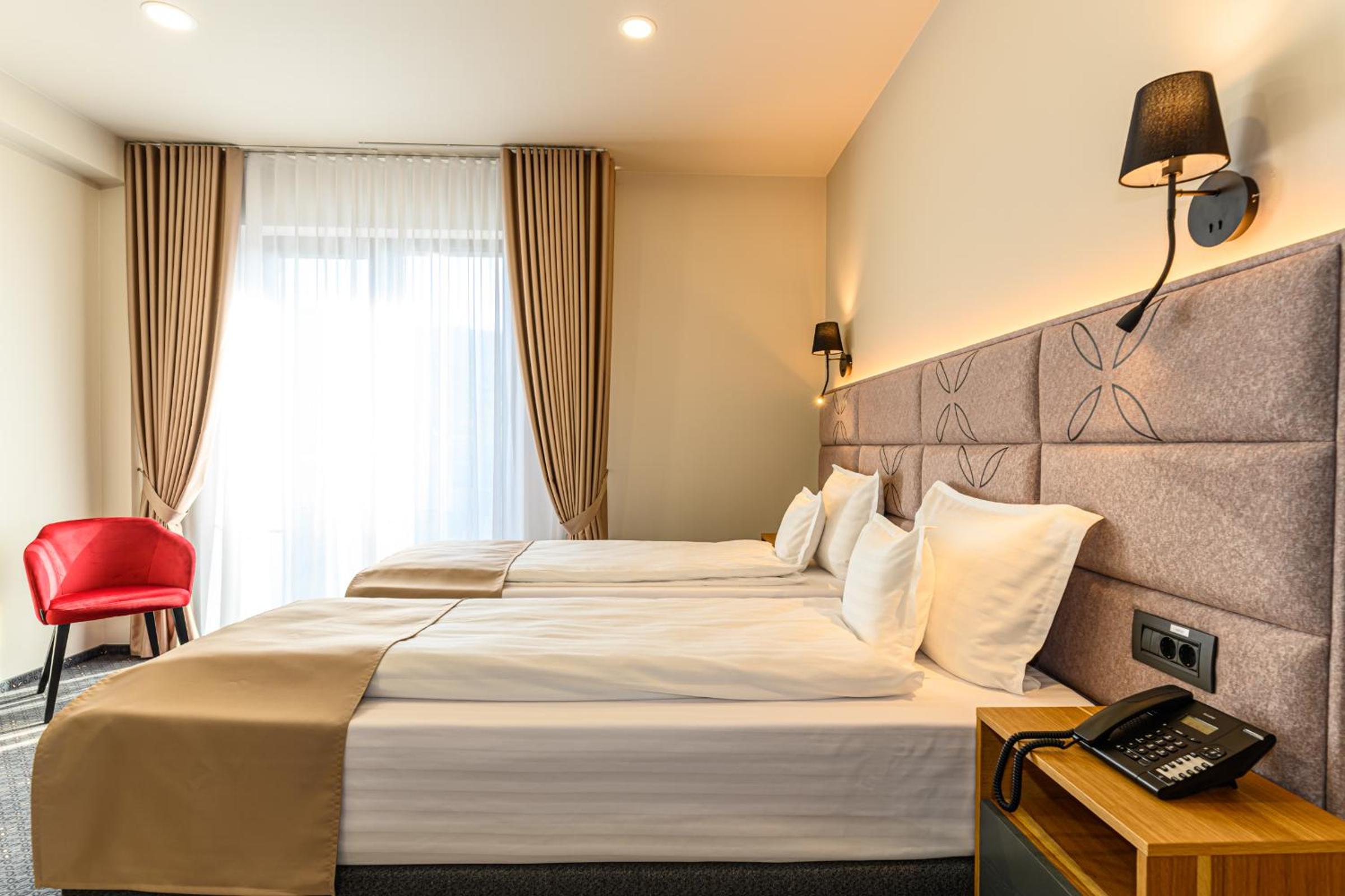 Superior Twin Room photo 2