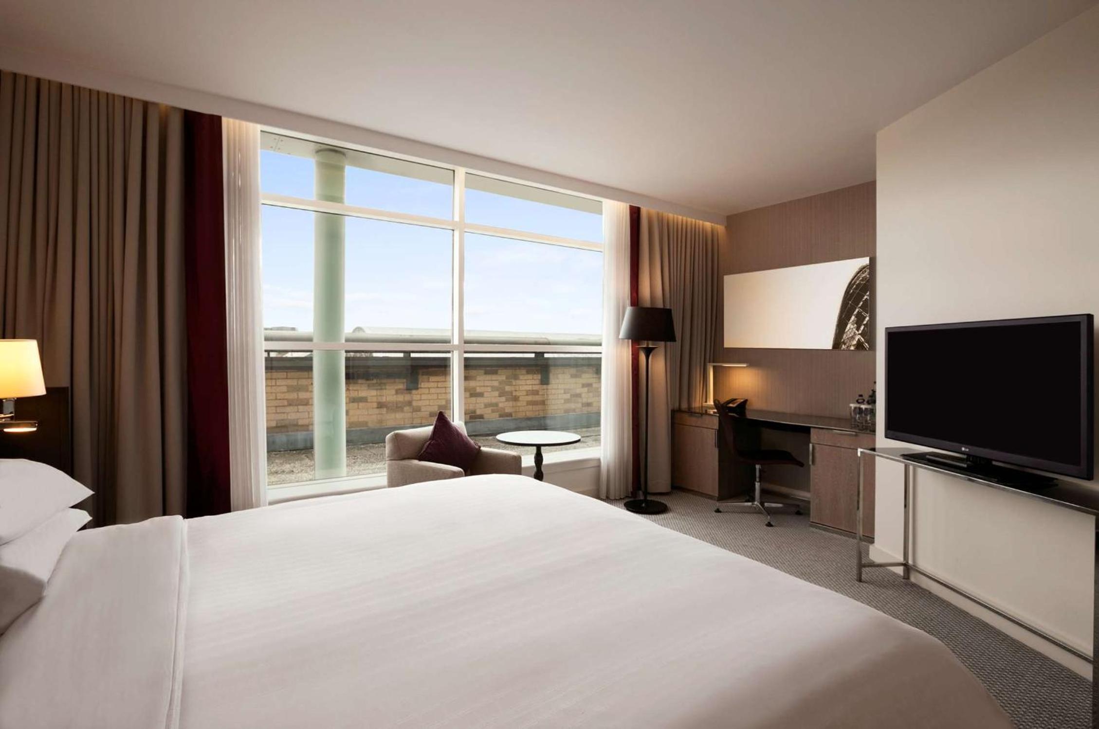 Executive King Room - Lounge Access