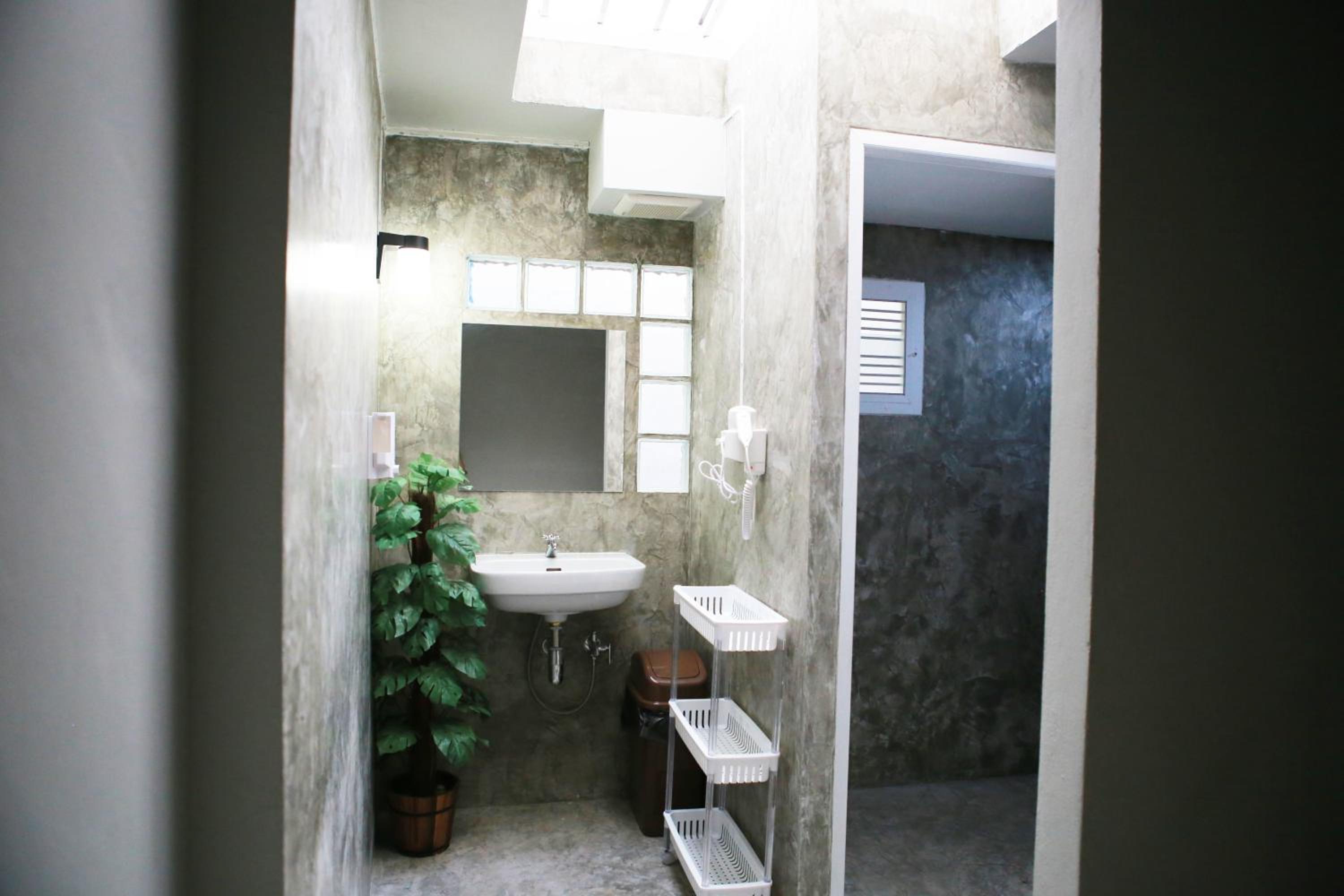 Superior Double Room with Shared Bathroom photo 2