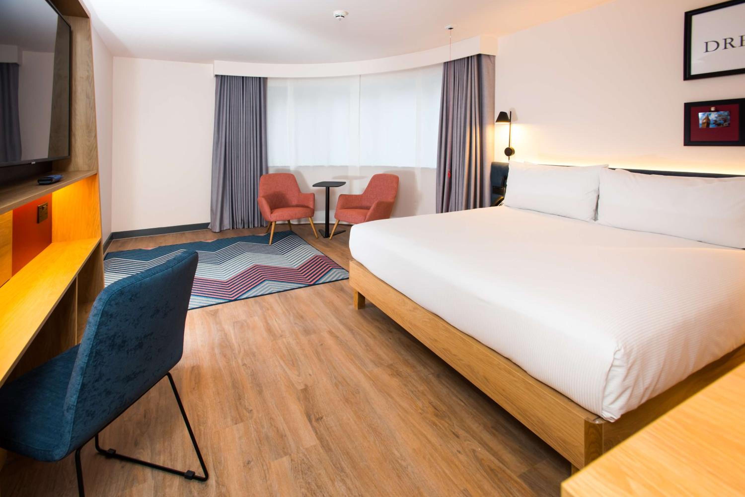 King Room - Mobility Accessible