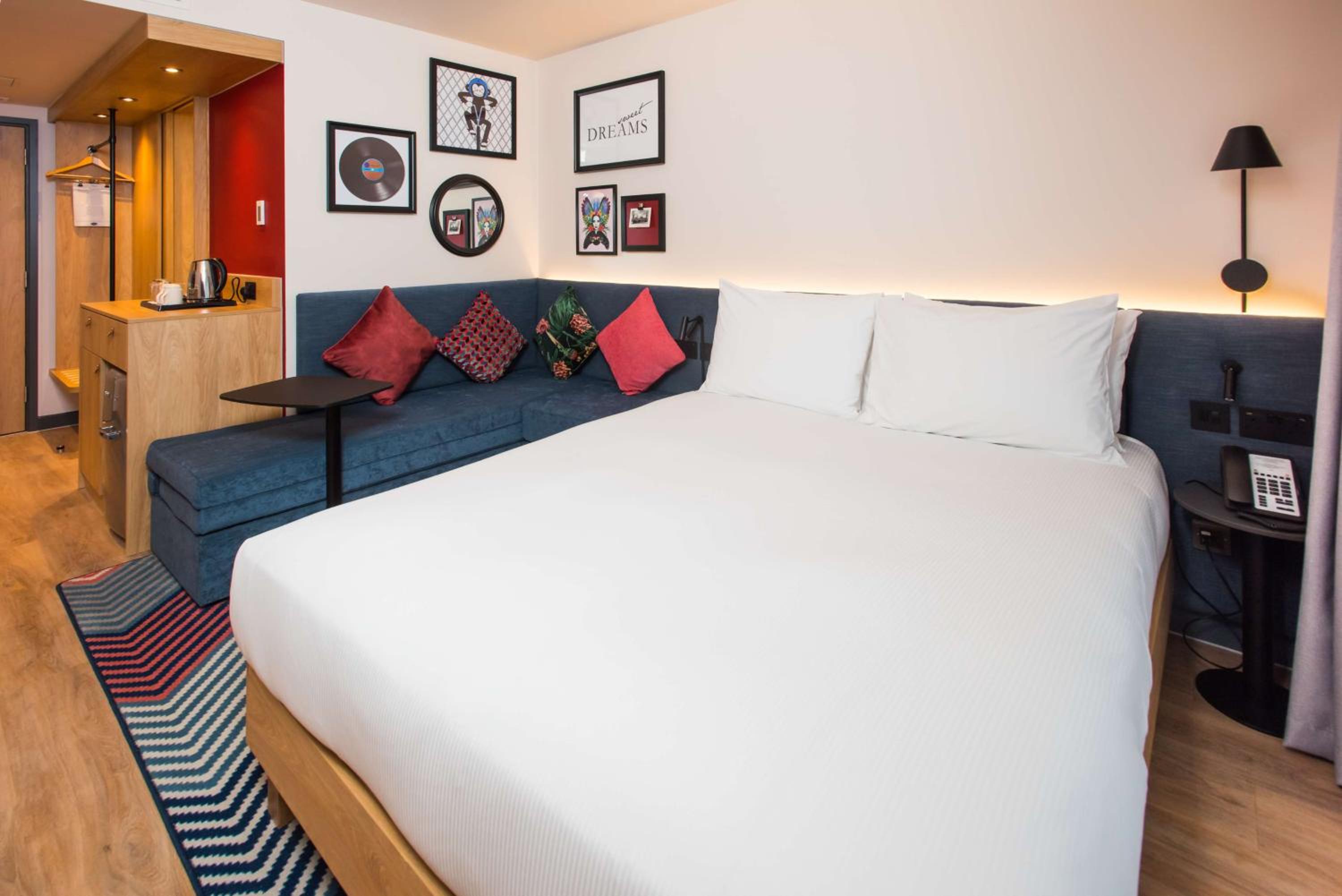 Queen Room with Sofa Bed
