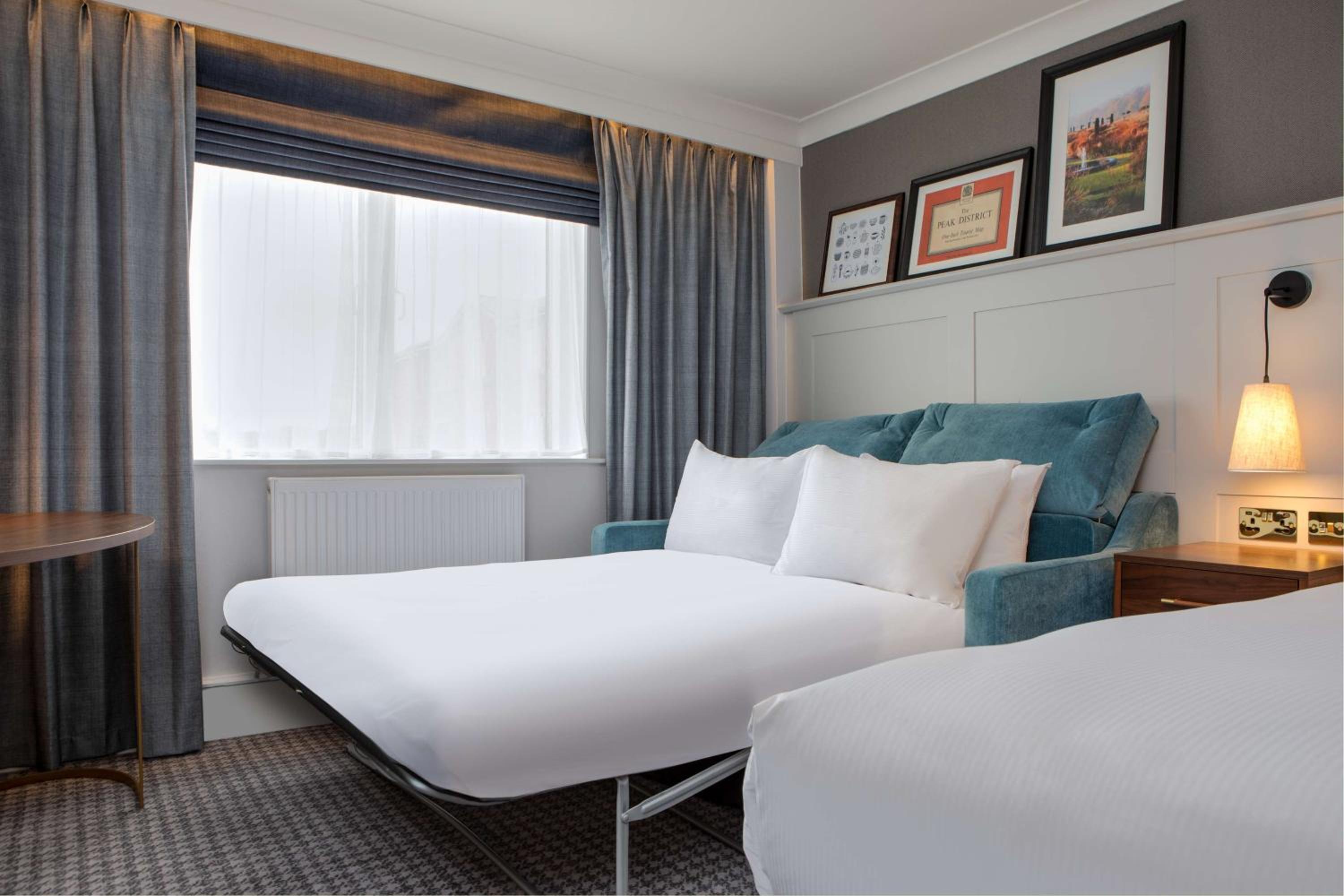 King Room with Sofa Bed photo 3