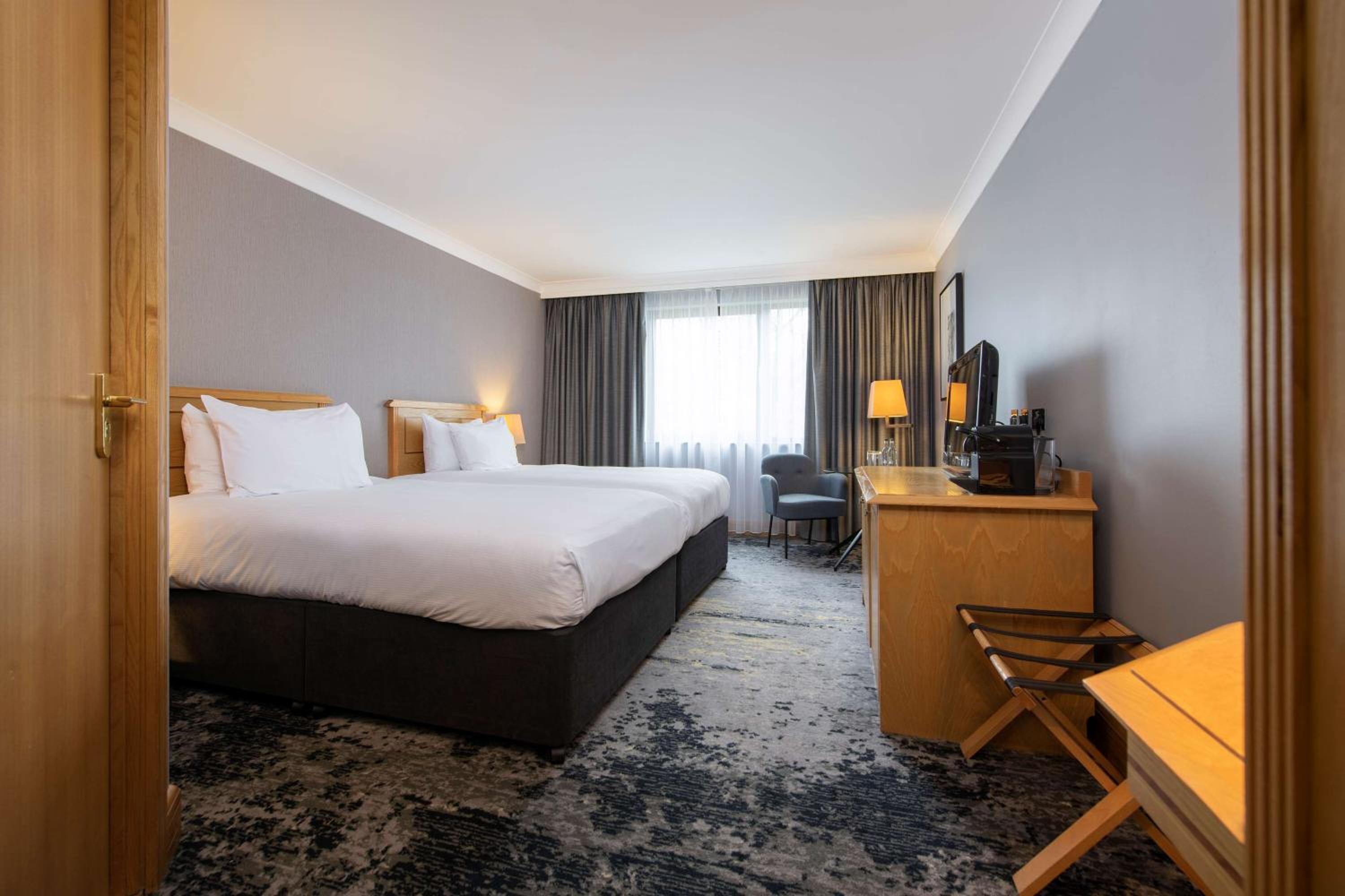 Deluxe Twin Room - Photo 1