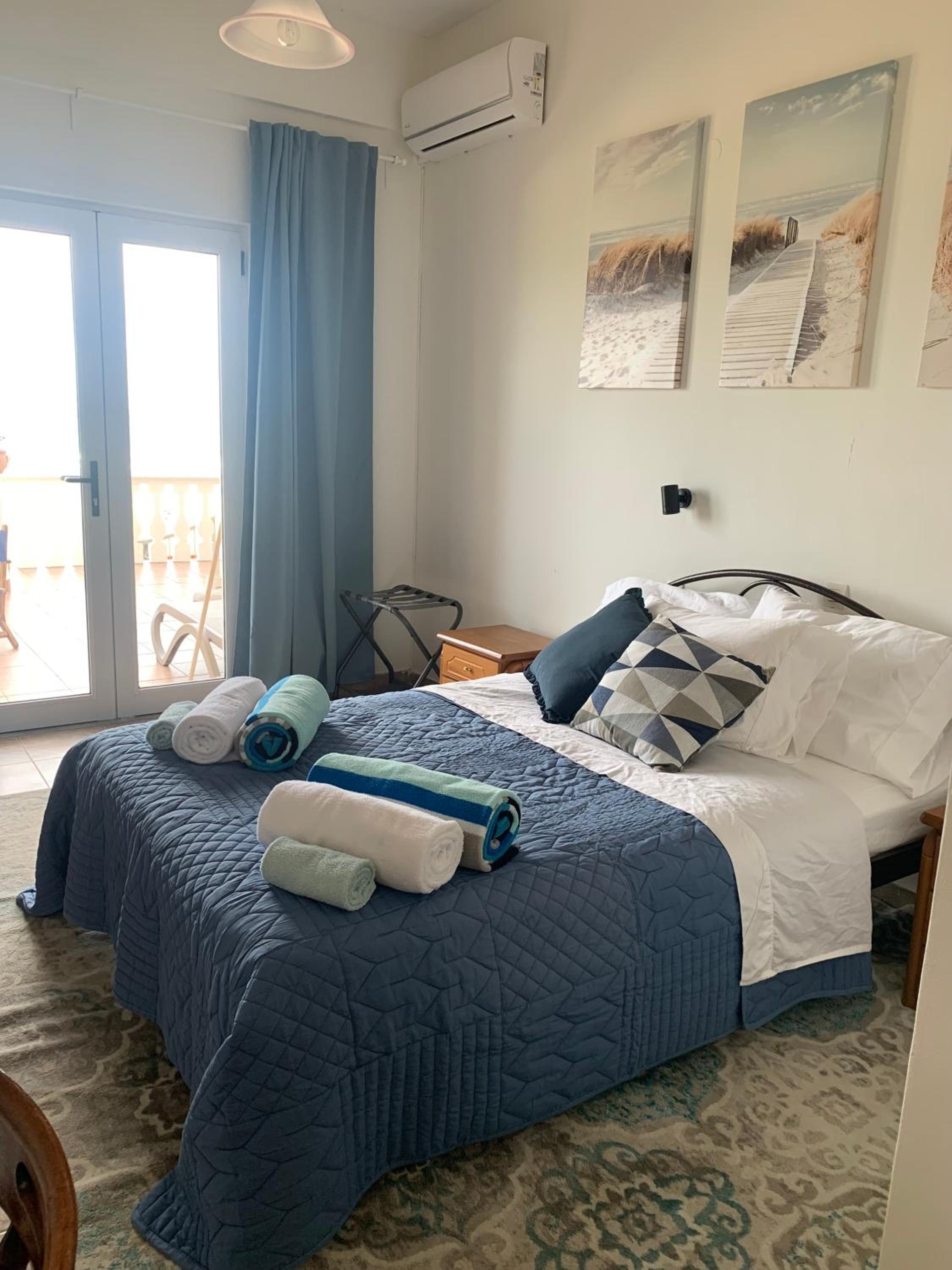 Deluxe Double Room With Balcony And Sea View