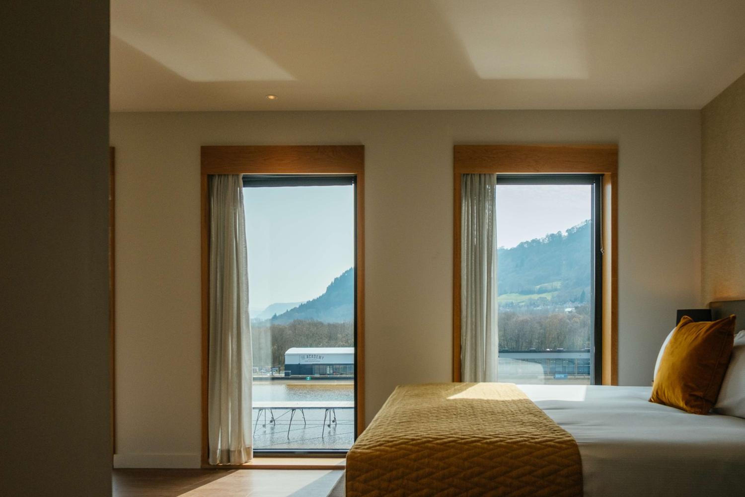 Junior King Suite photo 2