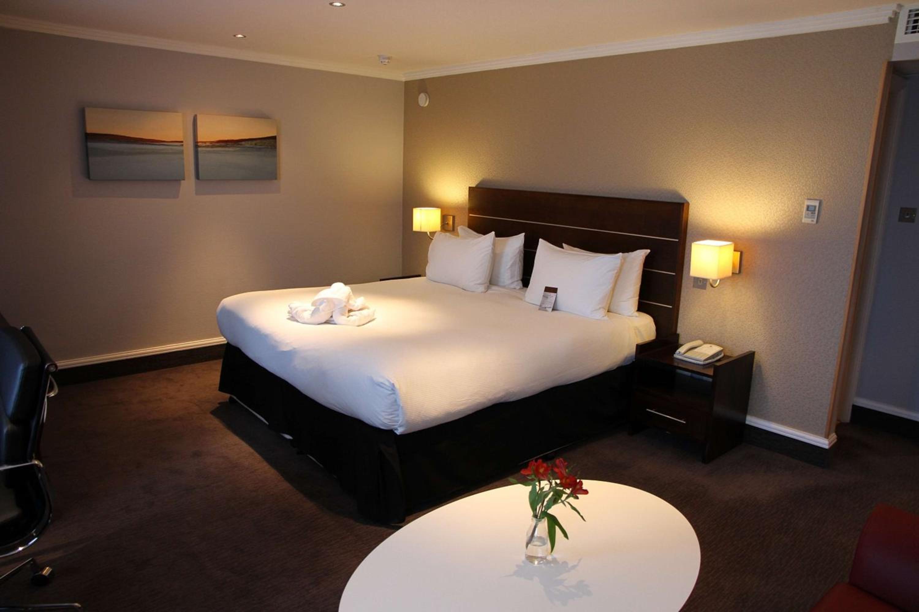 Deluxe King Room - Photo 4