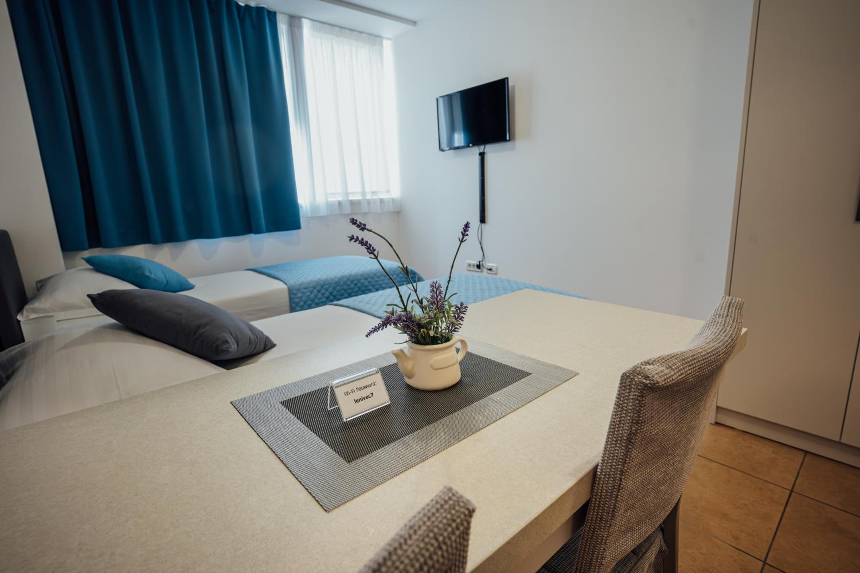 Two-Bedroom Apartment - Photo 2
