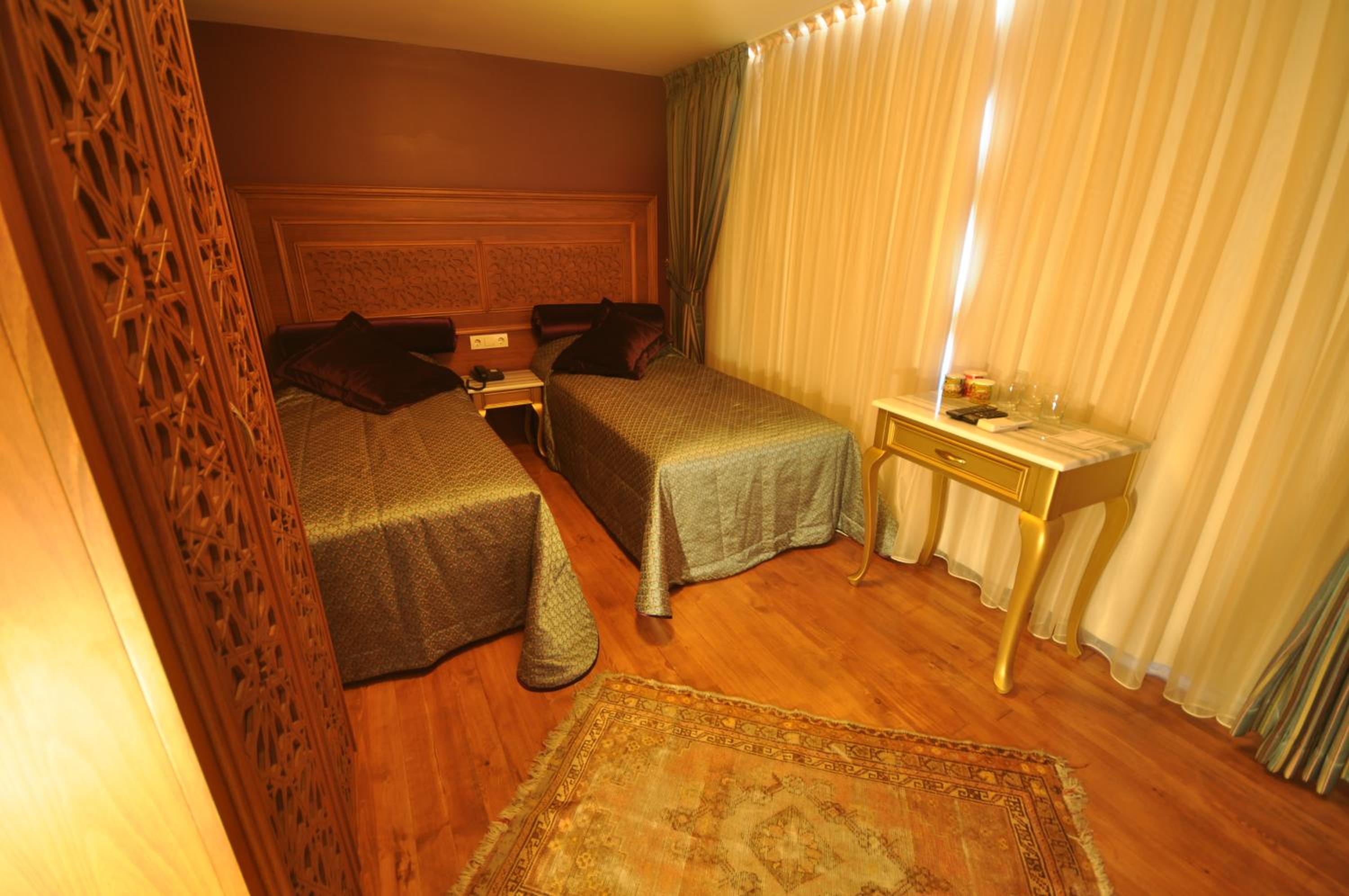 Standard Double or Twin Room photo 1