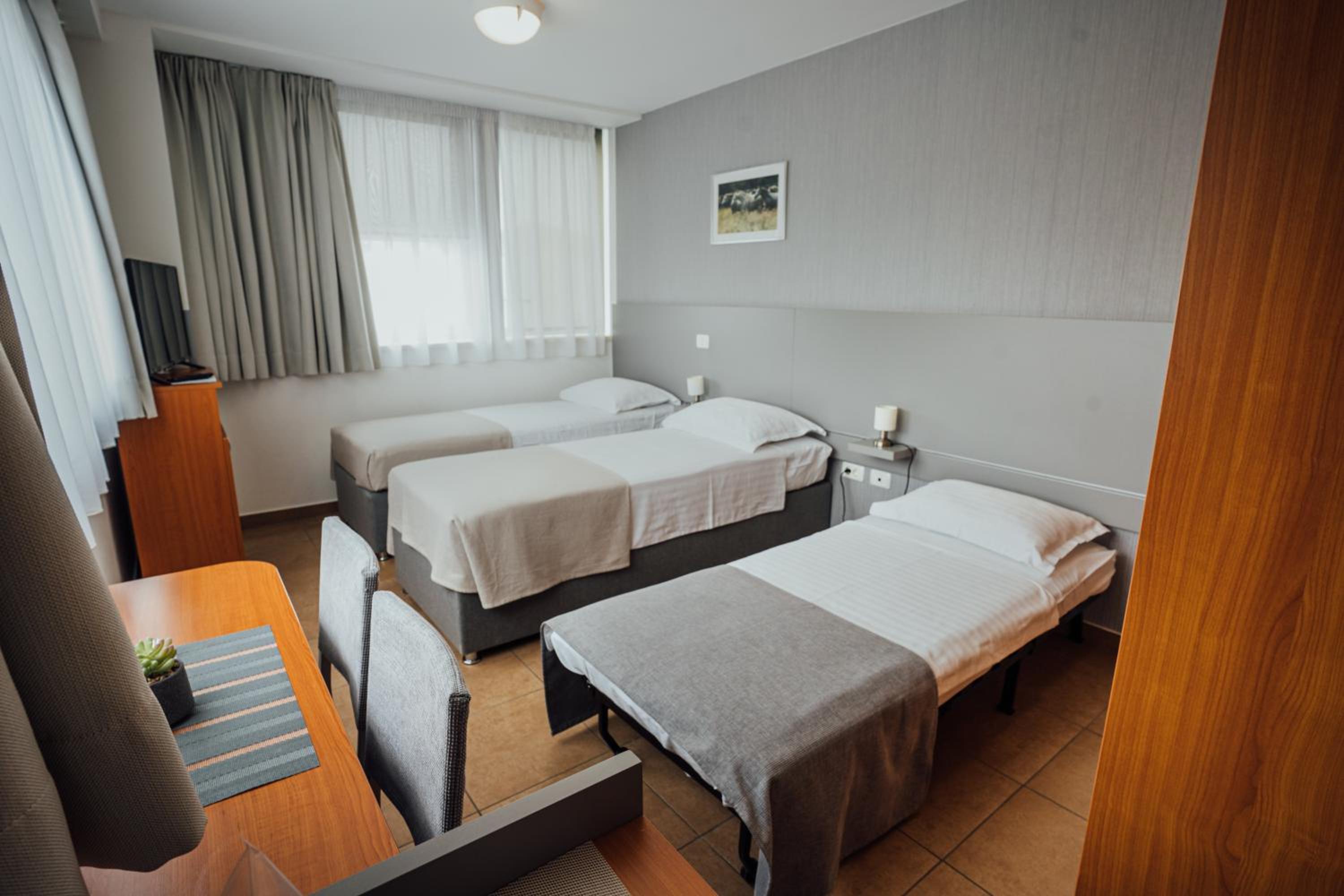 Double Room with Extra Bed - Photo 3