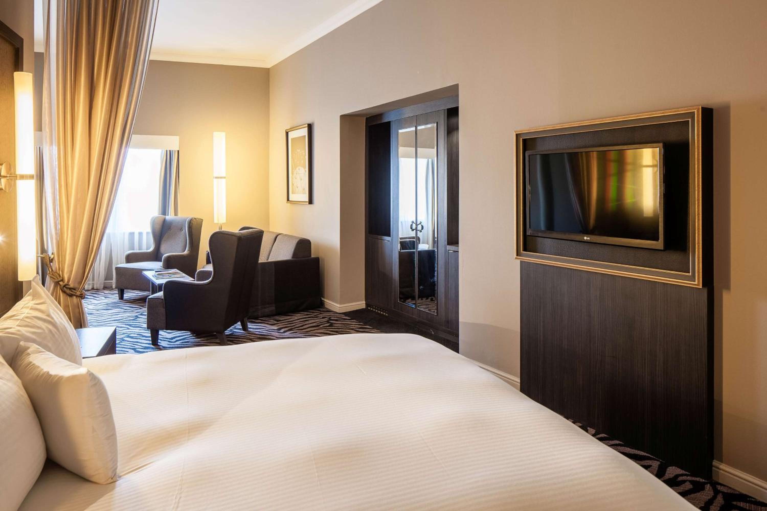 King Junior Suite