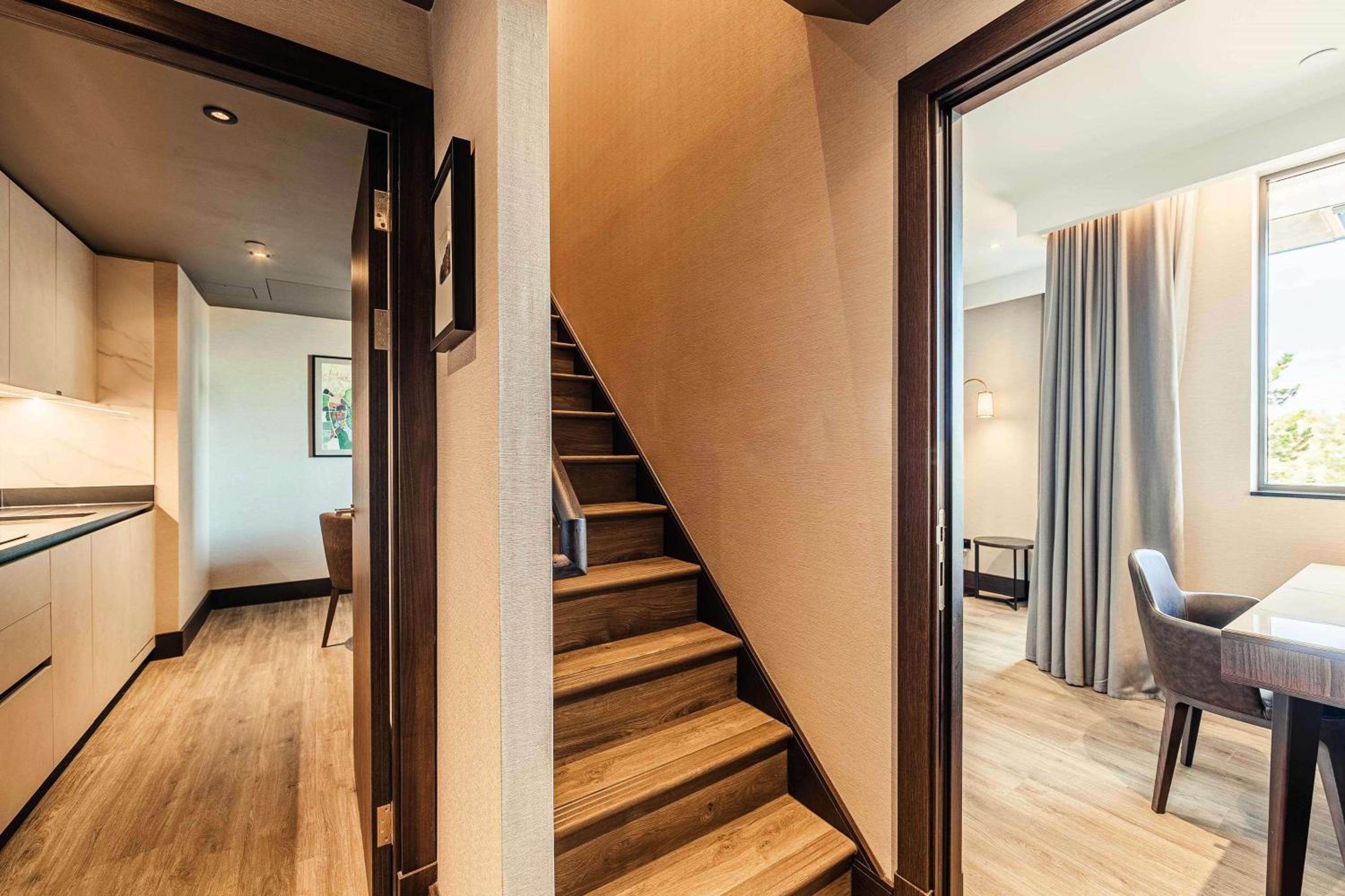 The Fellows Duplex Suite Apartment - Photo 5