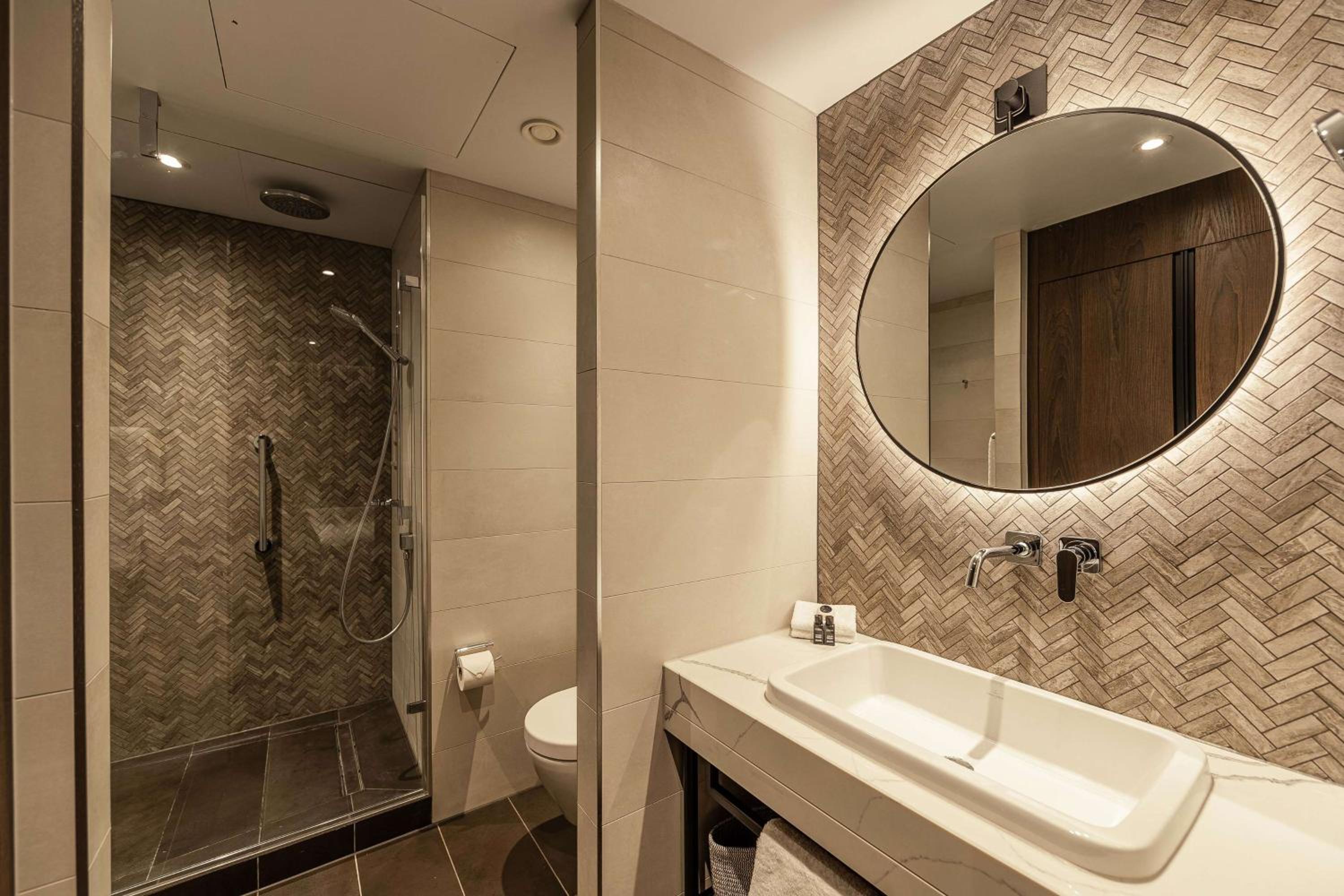 The Attenborough Apartment Suite - Photo 5