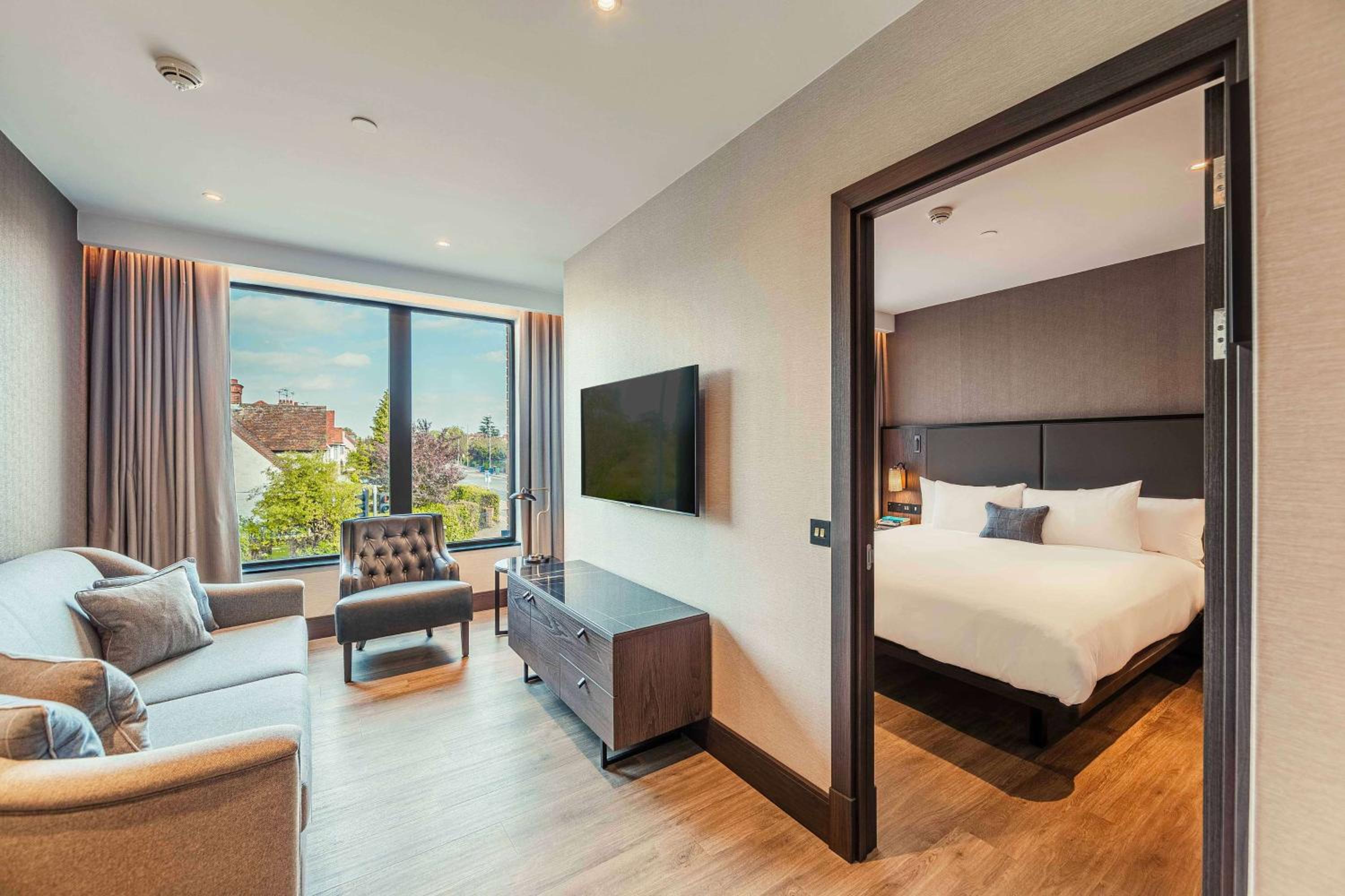 The Gormley Apartment Suite - Photo 3