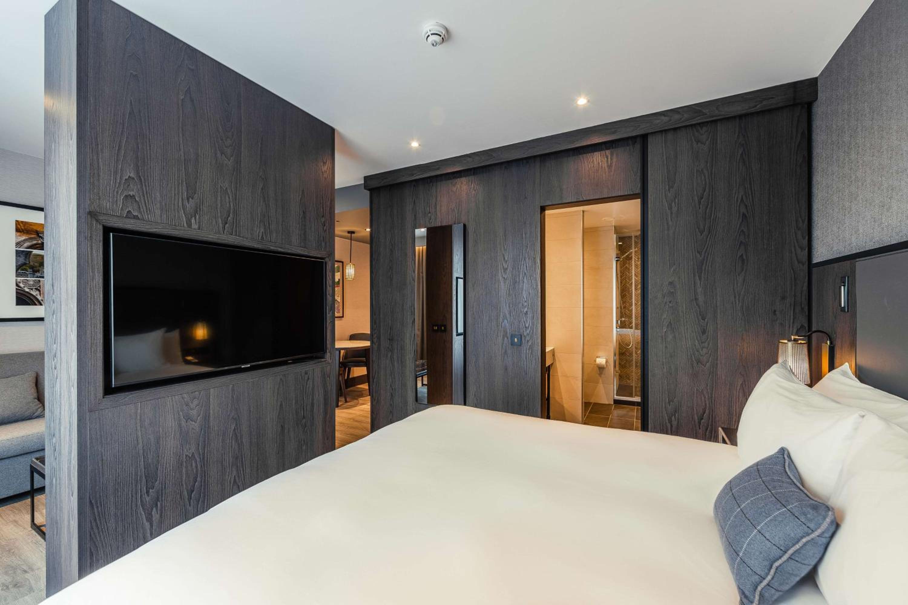 The Newton Superior Studio Suite - Photo 5