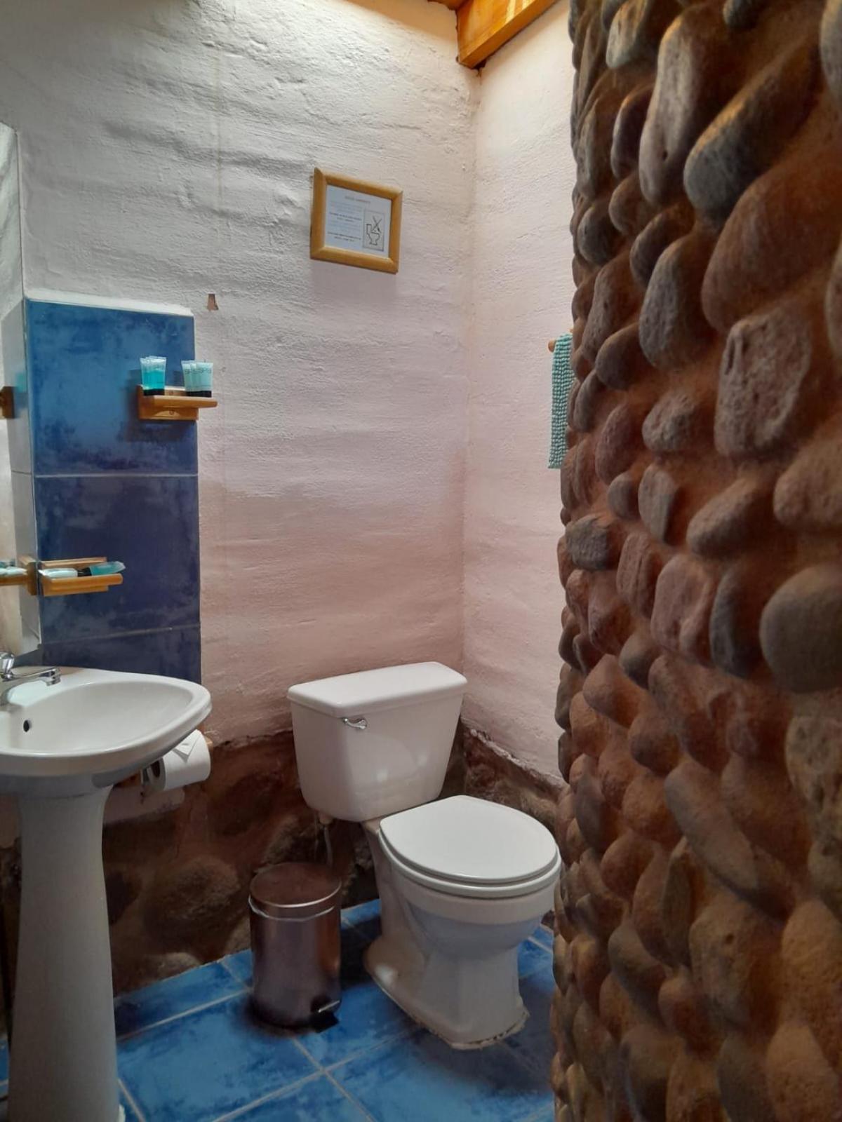 Family Room with Private Bathroom photo 2