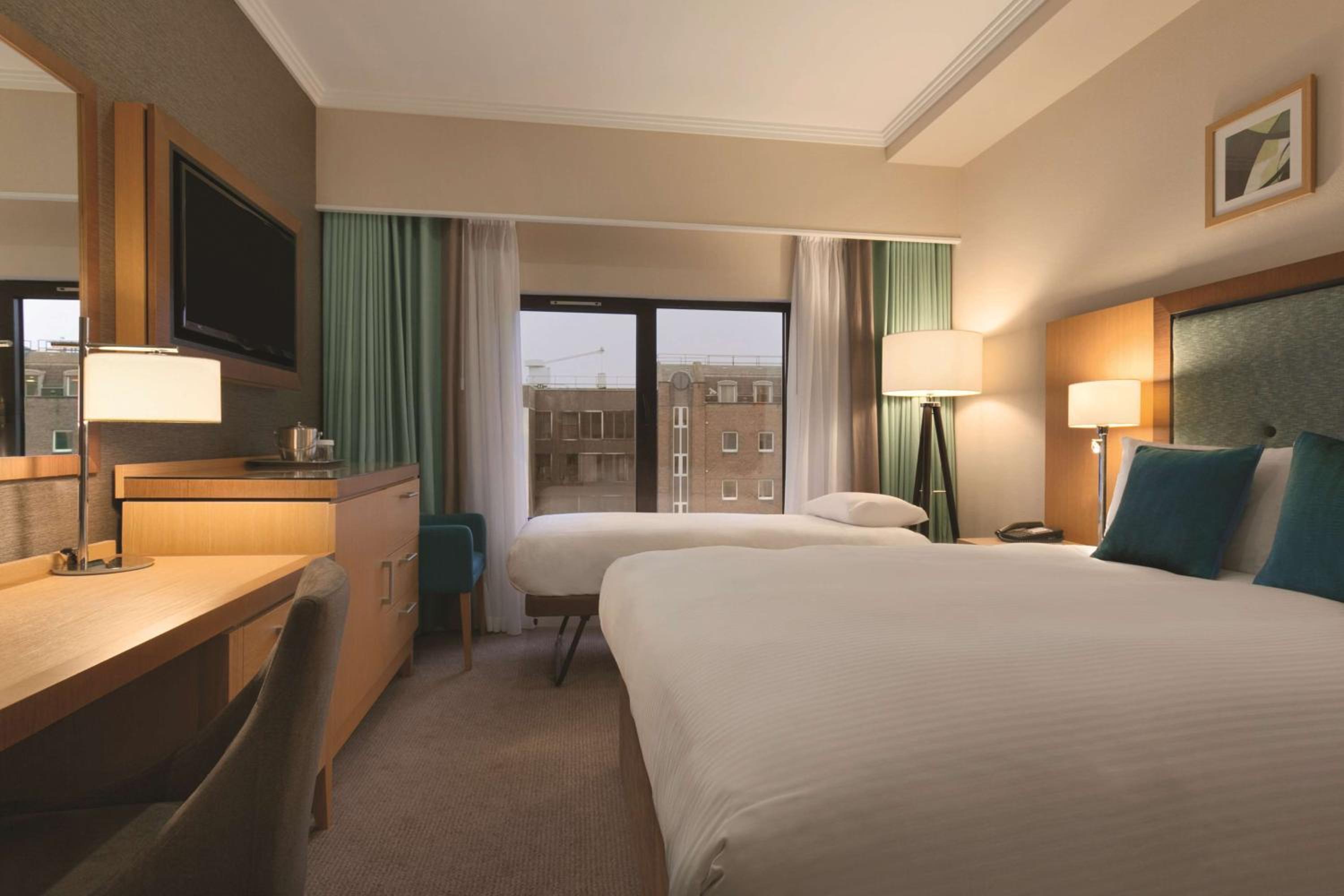 Superior Family Queen Room