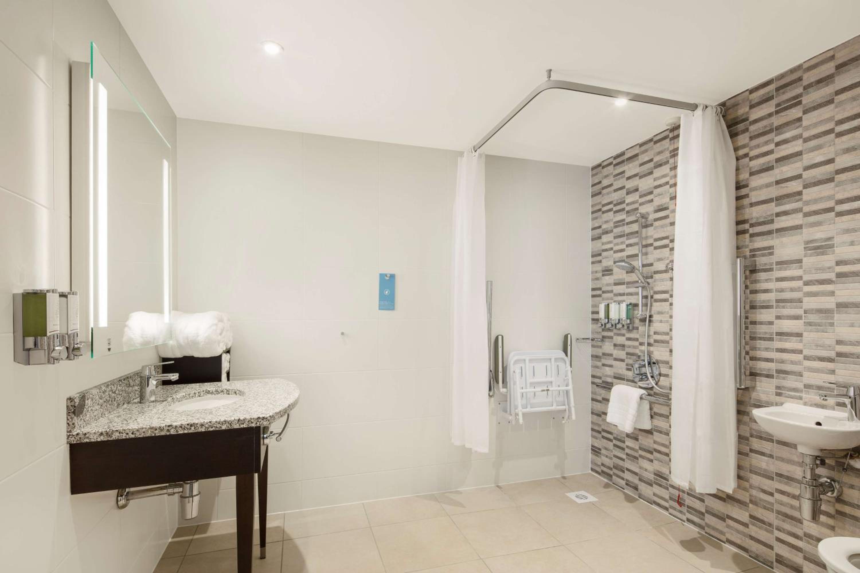 Hampton By Hilton London Stansted Lufthavn, Billede 2