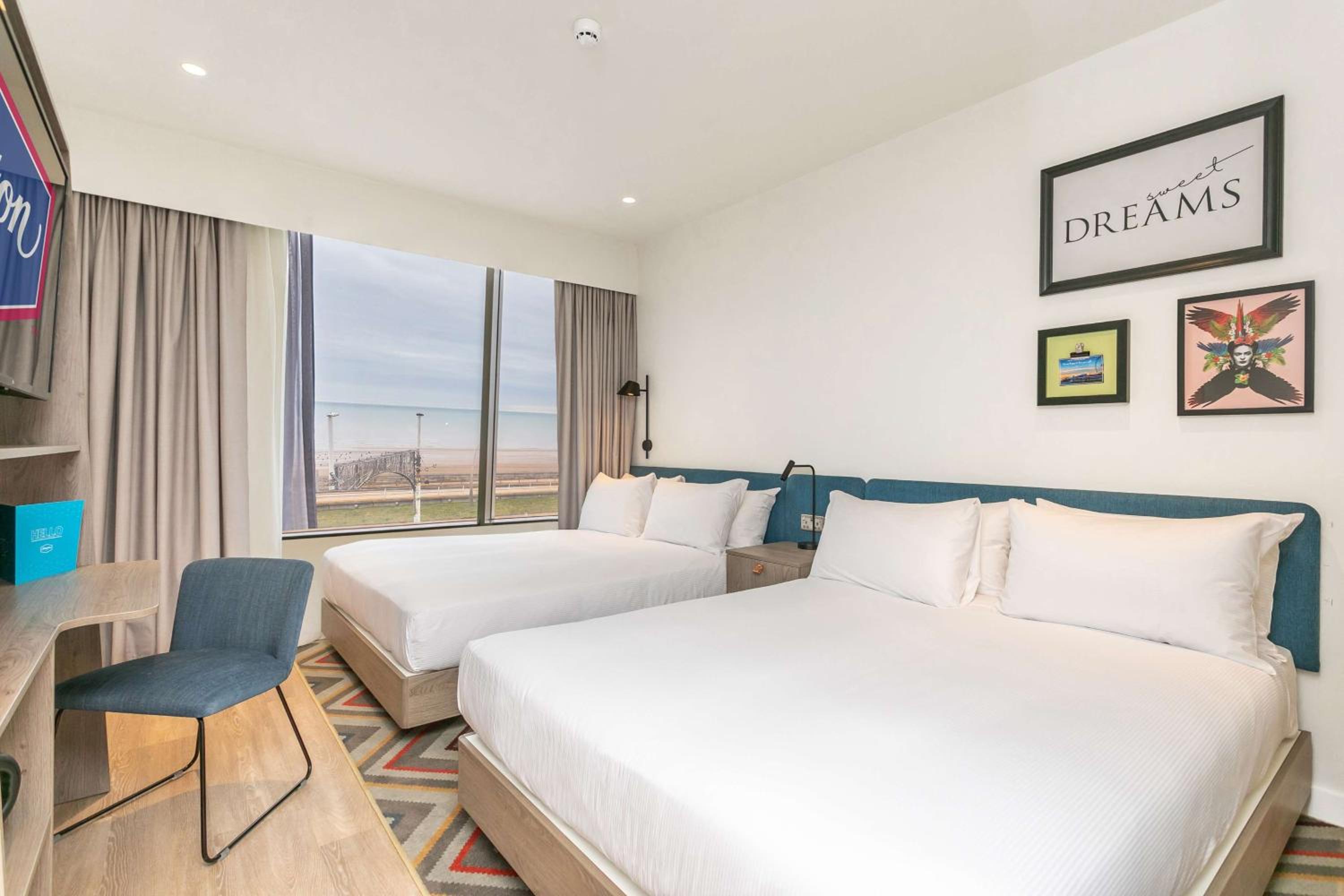 Premium Double Room with Two Double Beds - Non-Smoking - Photo 1