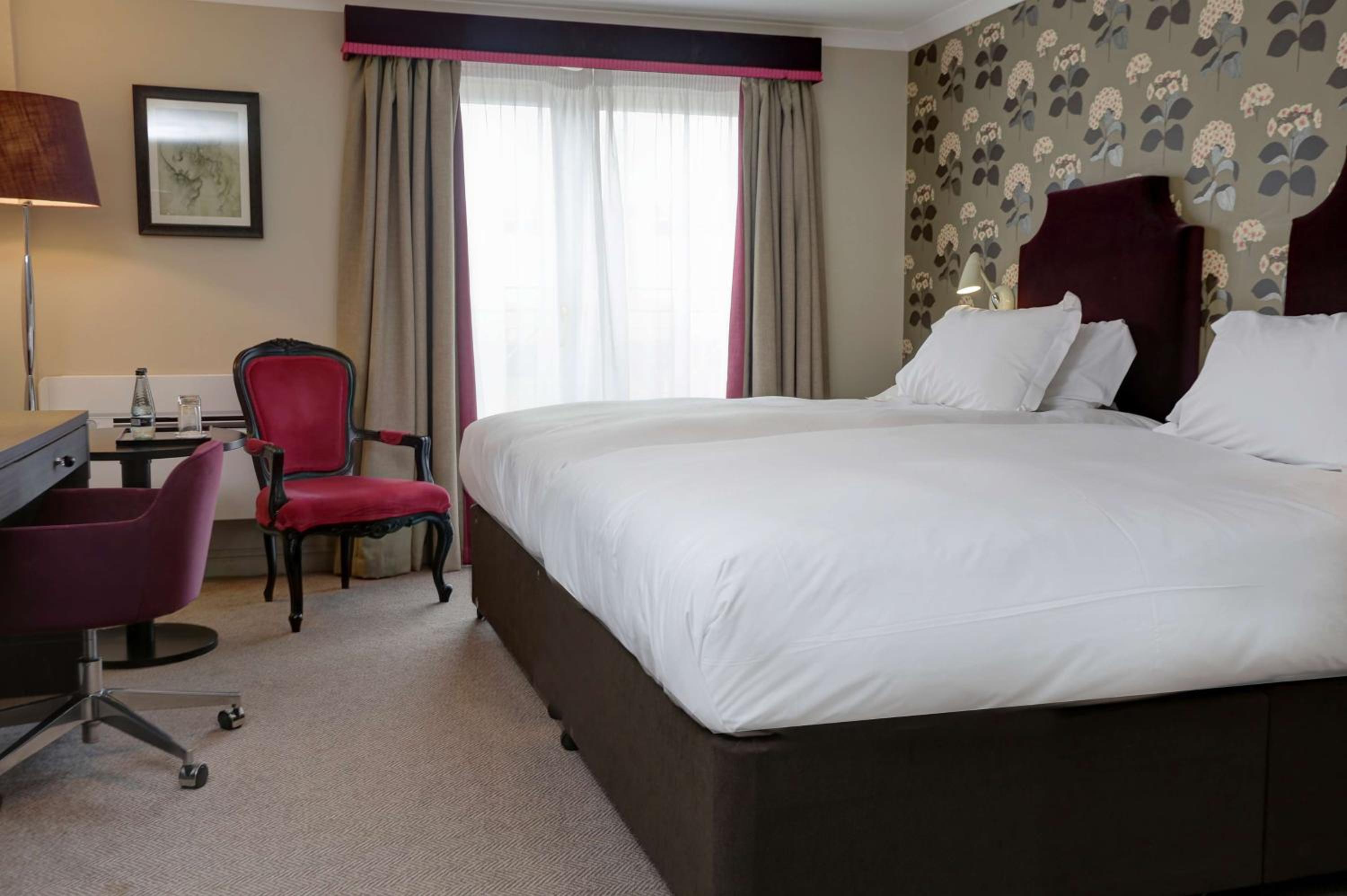 Twin Room - Photo 2