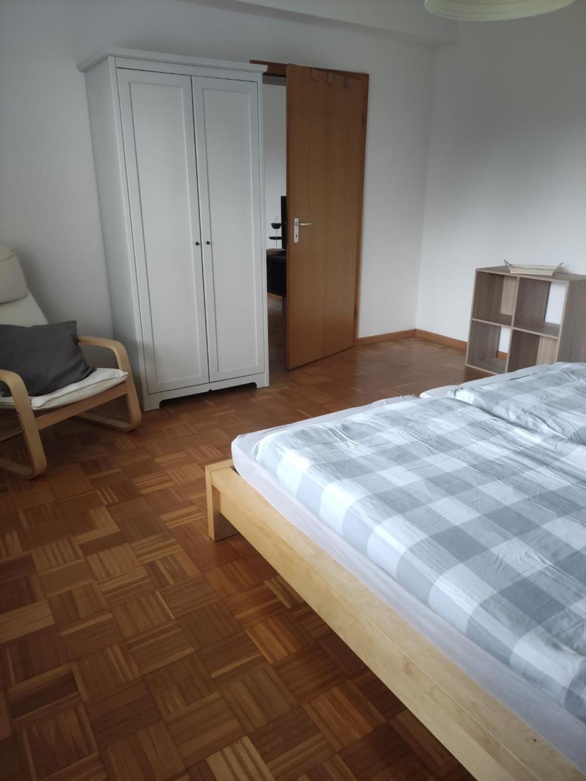 One-Bedroom Apartment photo 3