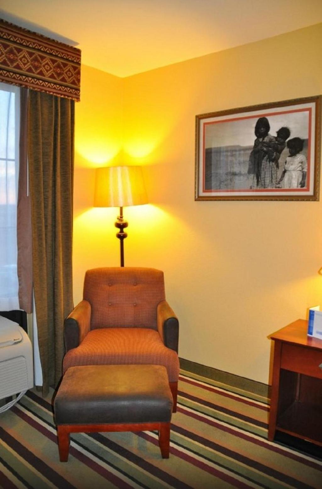 Double Room - Non-Smoking  - Photo 1