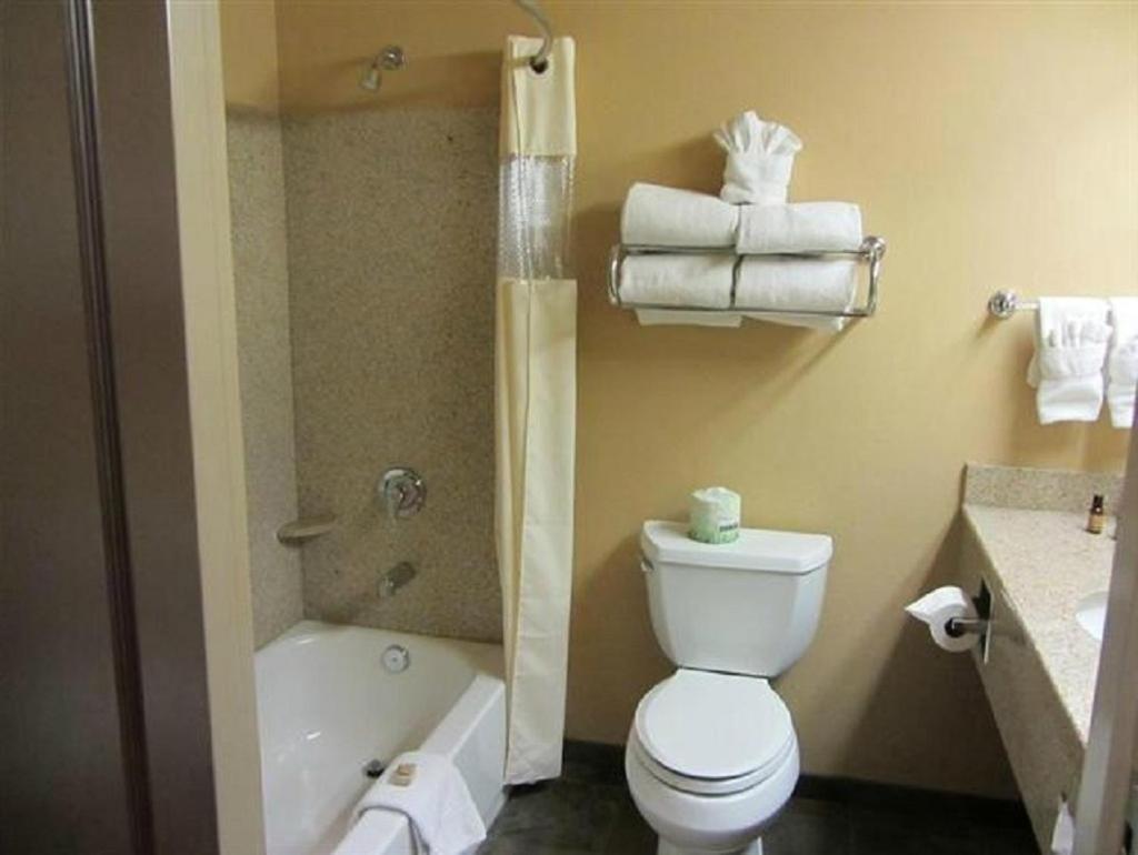 Double Room - Non-Smoking  - Photo 4