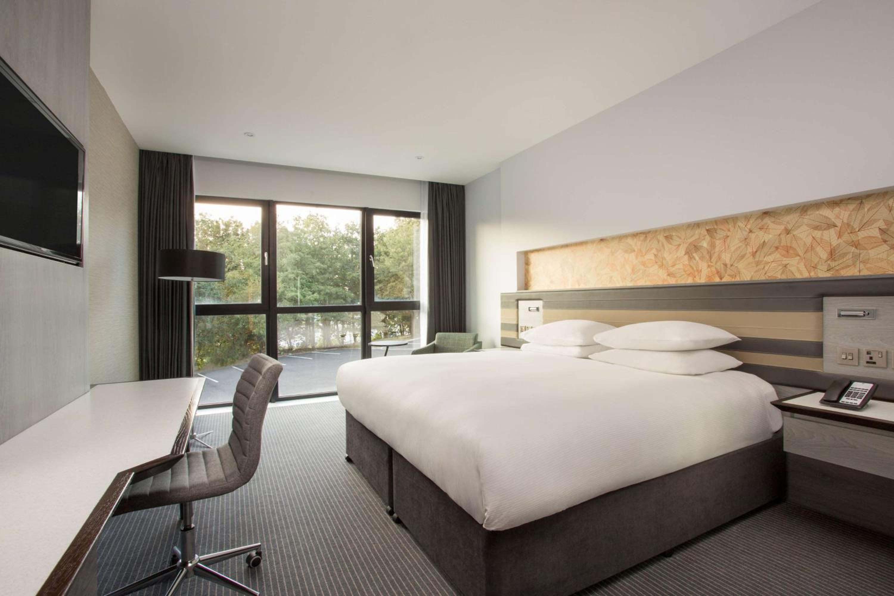 King Guest Room - Photo 3