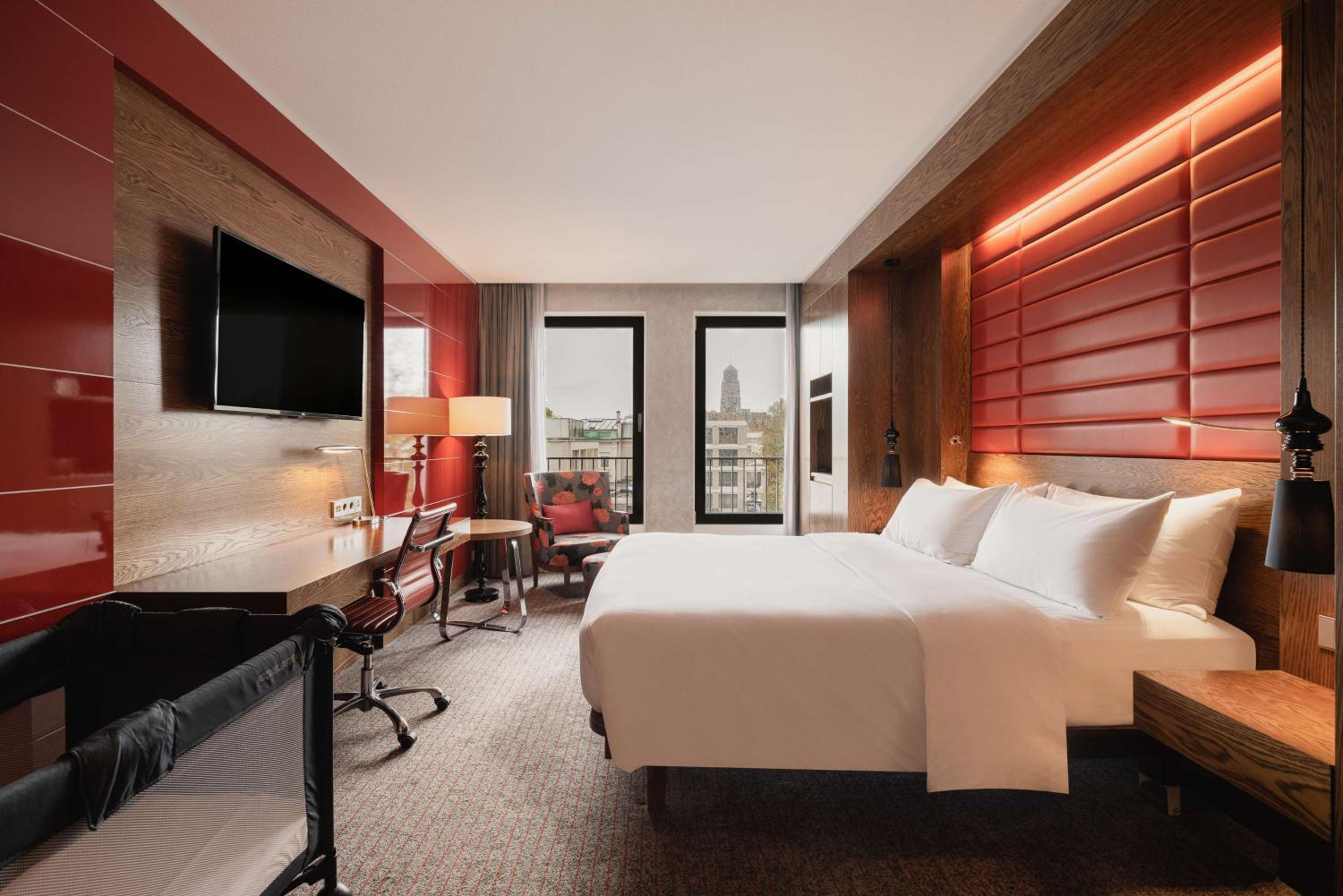 Family Connecting Rooms