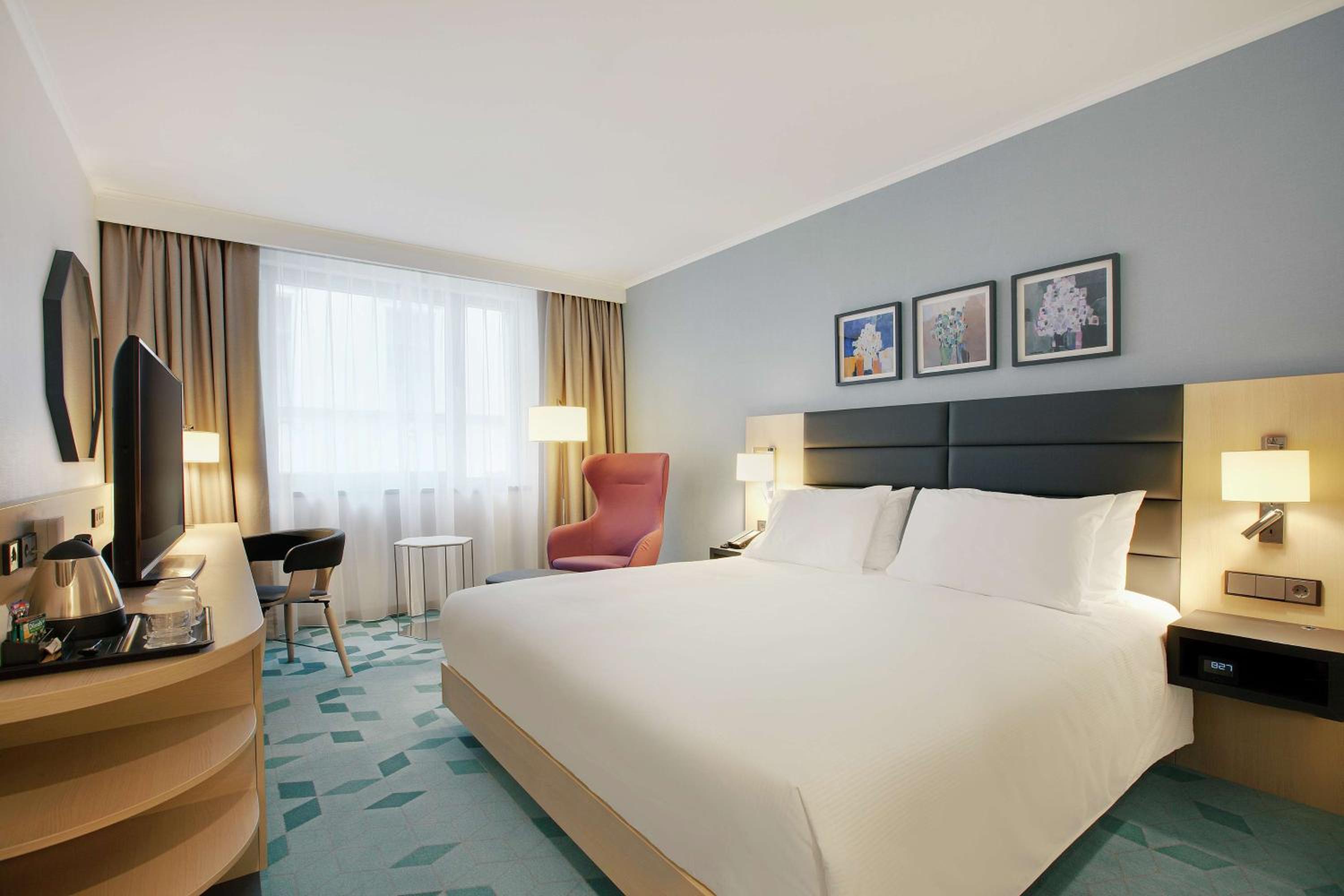 King Guest Room - Photo 1