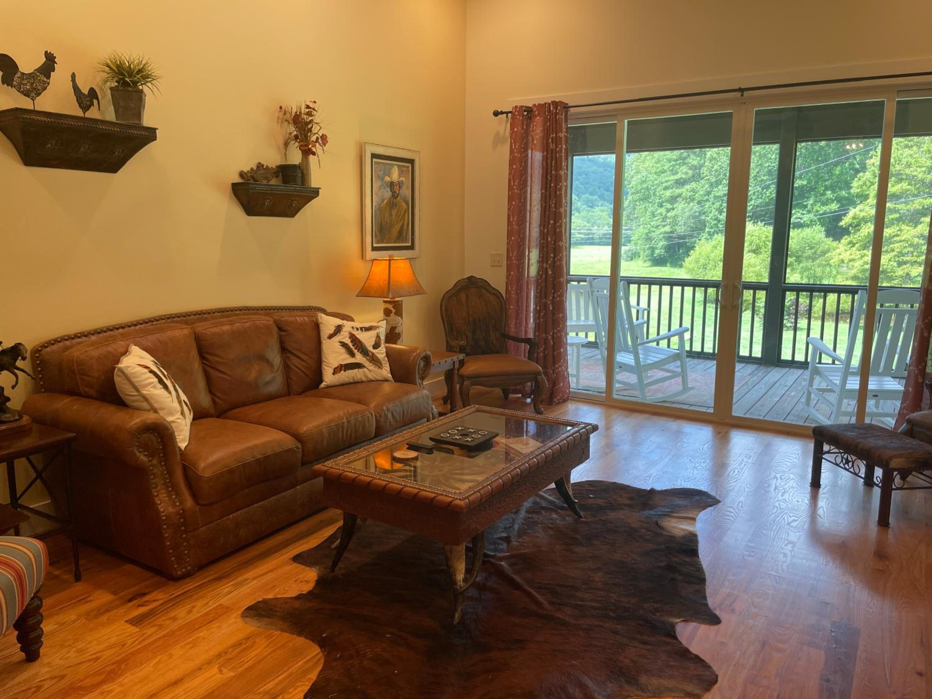 Four-Bedroom House photo 2