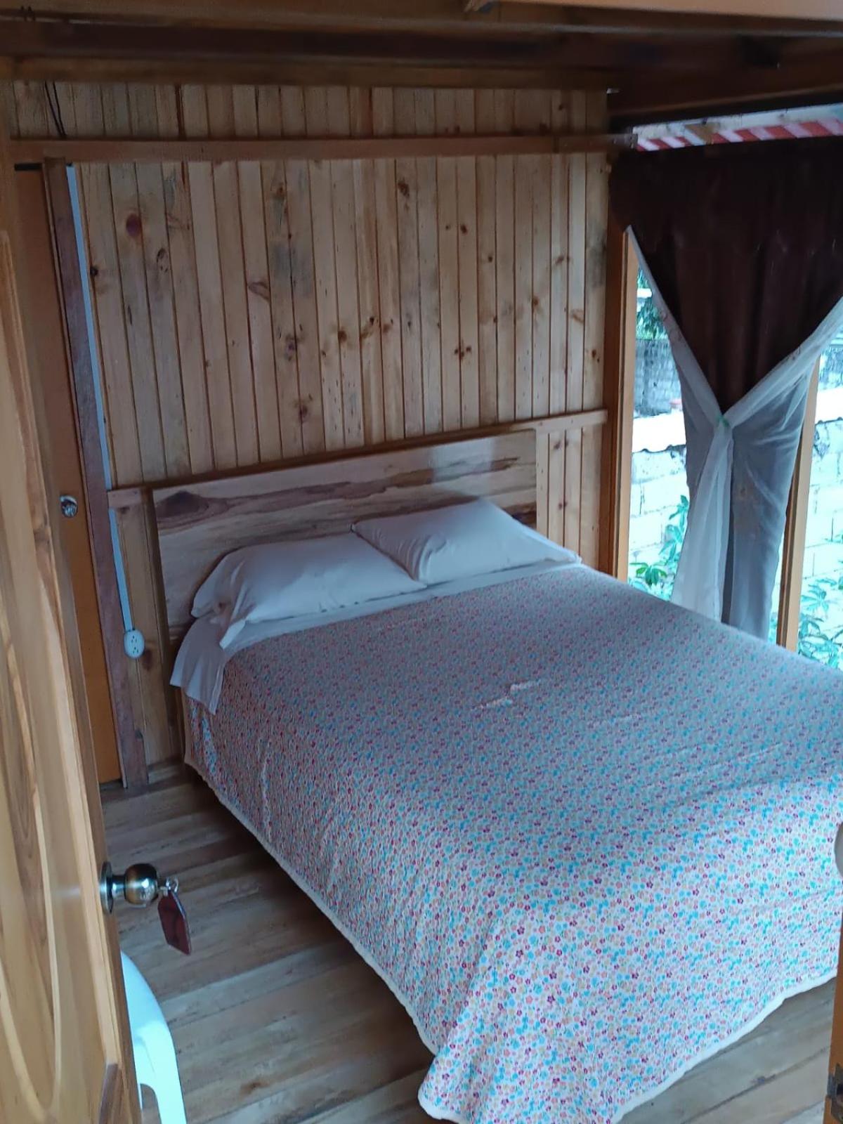 Standard Queen Room photo 1