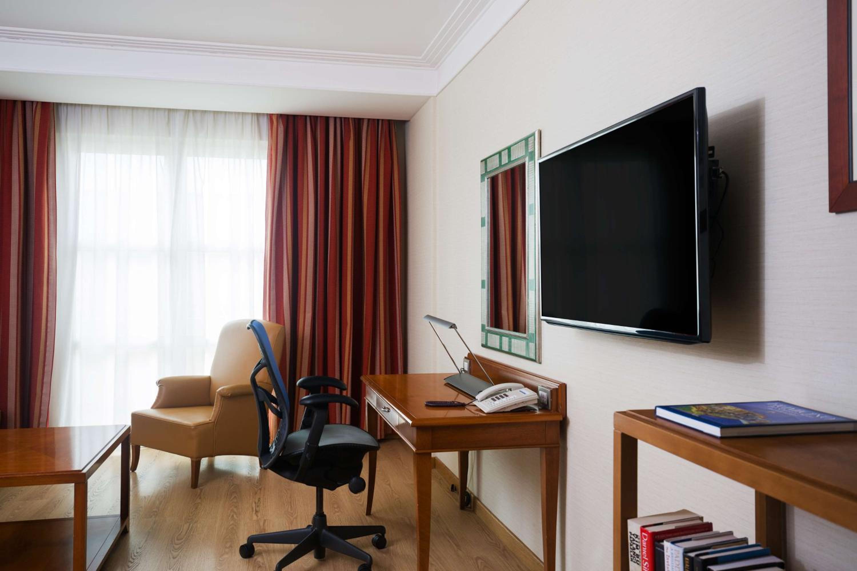 Junior Suite thumbnail 5