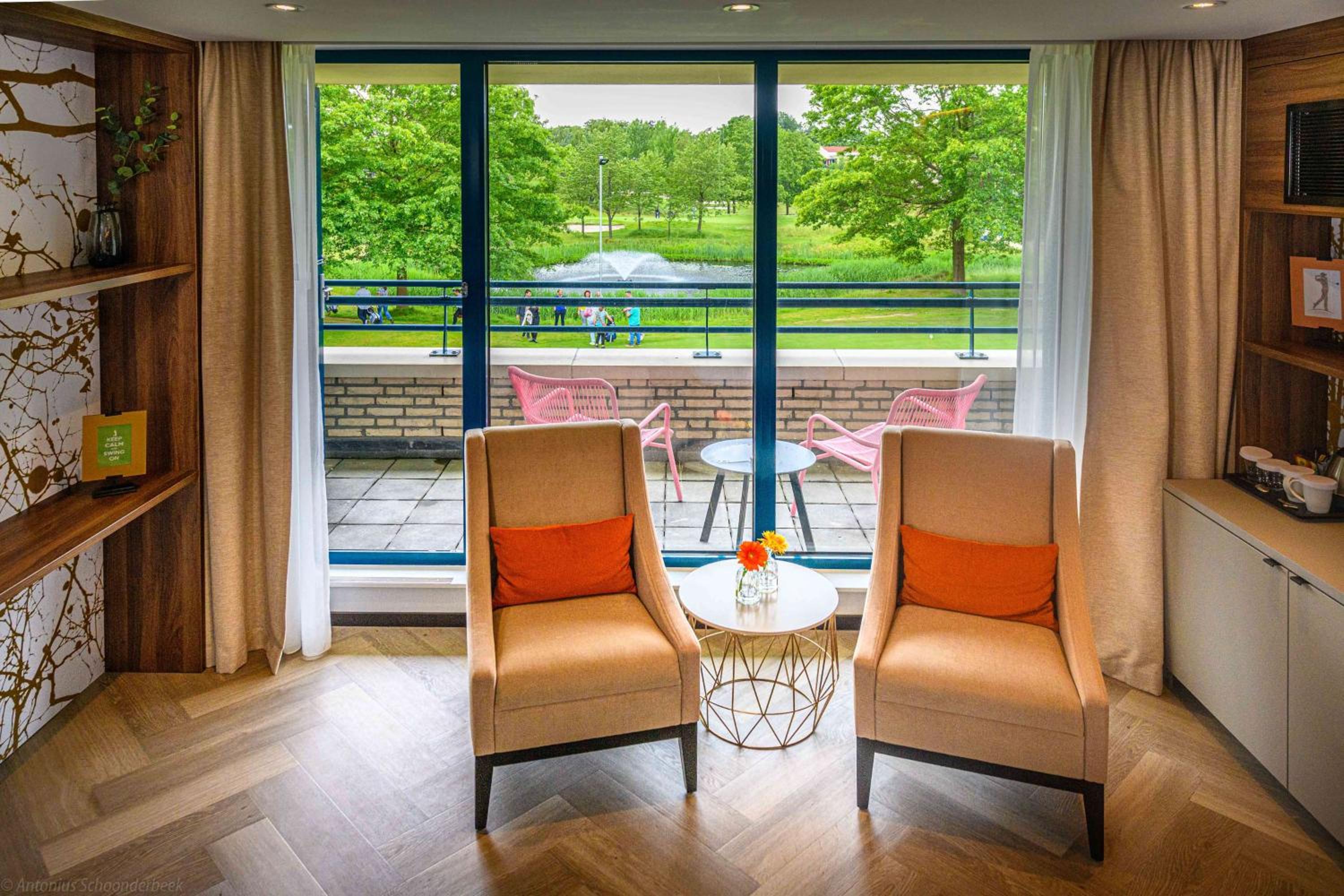 King Deluxe Room Golf Course View - Photo 1