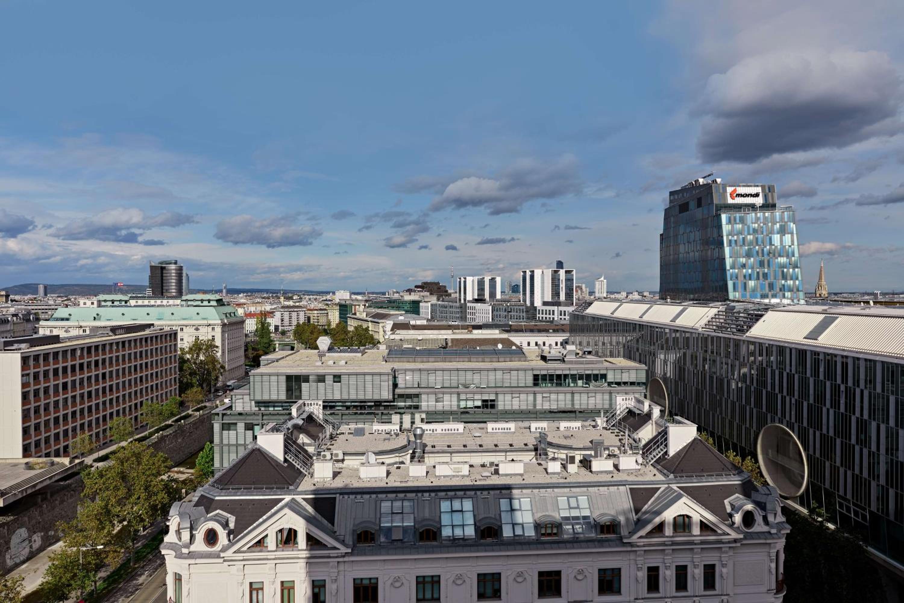 King Room with Panoramic View - Photo 7