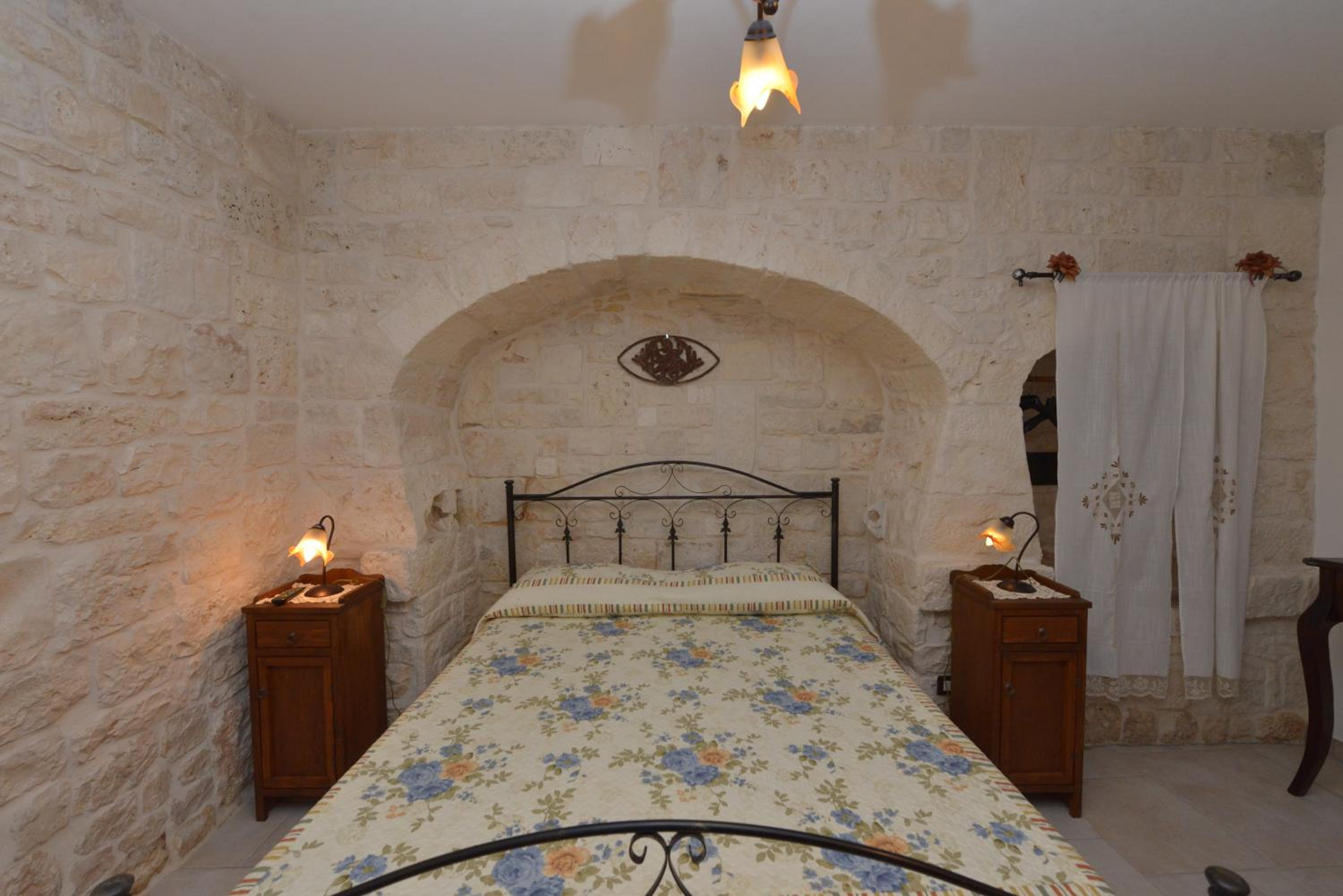 Zweizimmer-Trullo (2 Erwachsene + 2 Kinder)