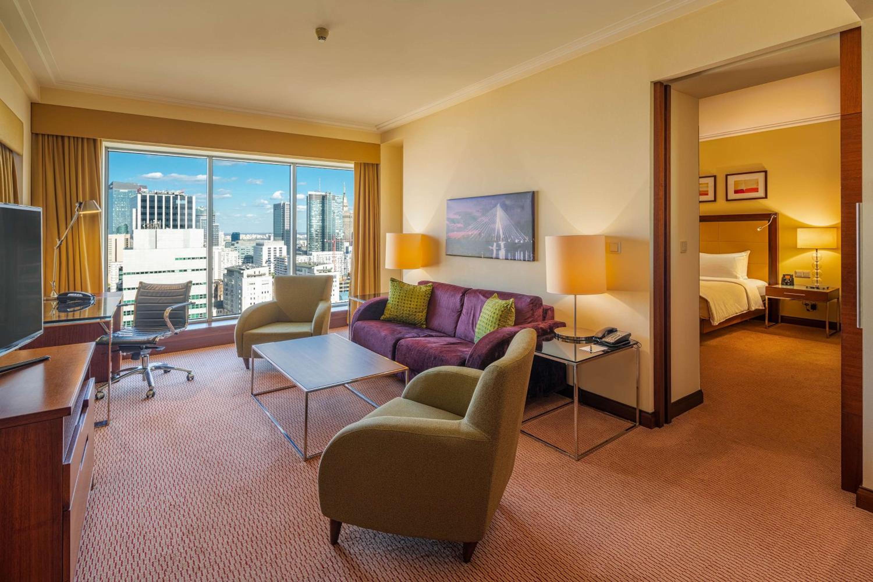 Executive Panoramic Suite - Photo 2