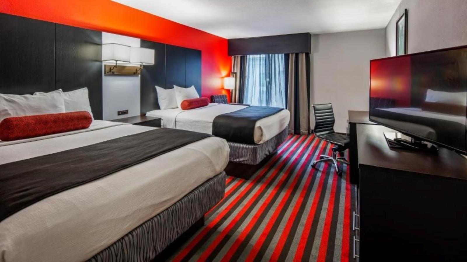 Queen Room with Two Queen Beds with Roll-In Shower - Disability Access/Non-Smoking photo 1