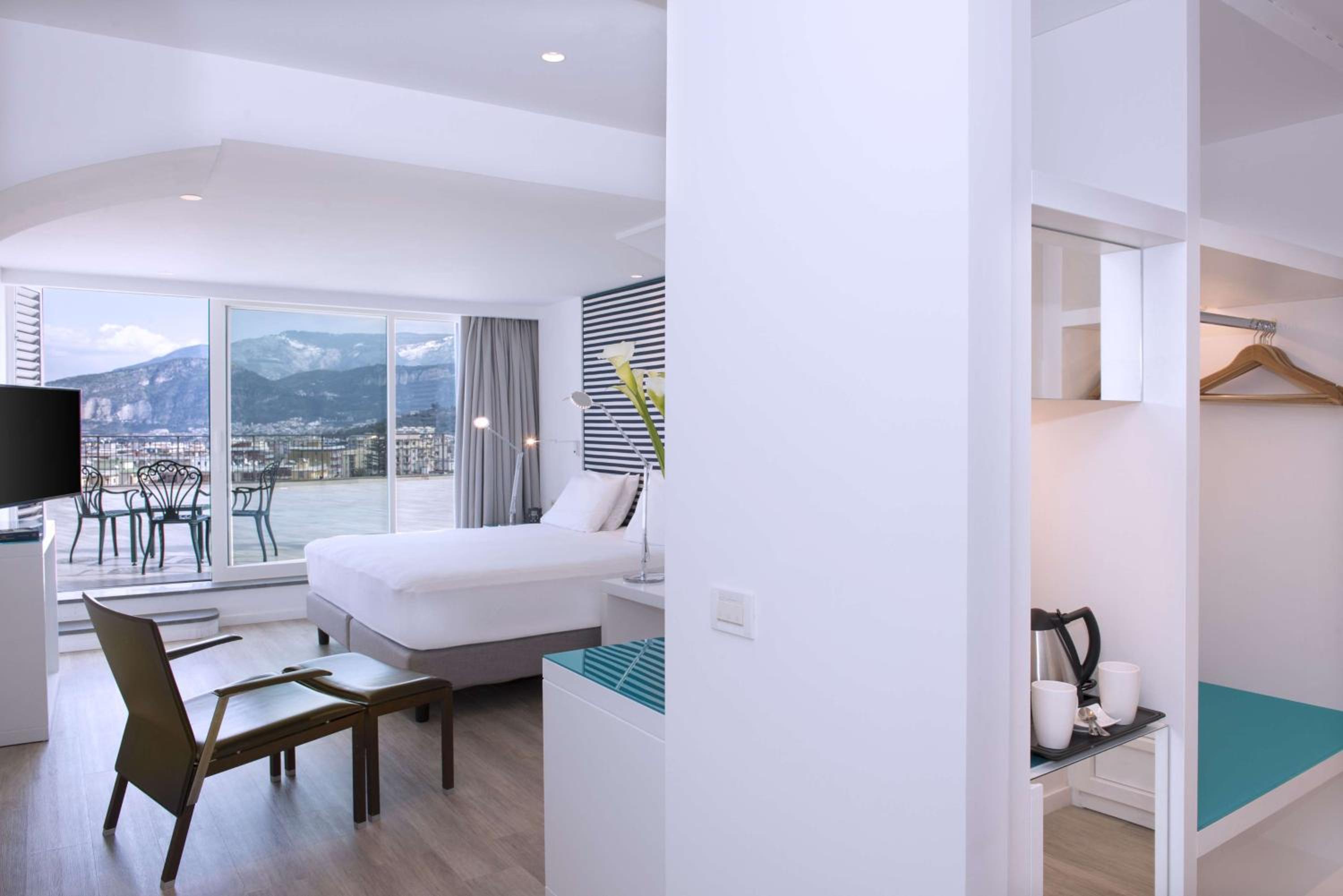 Executive King Room with Sea View