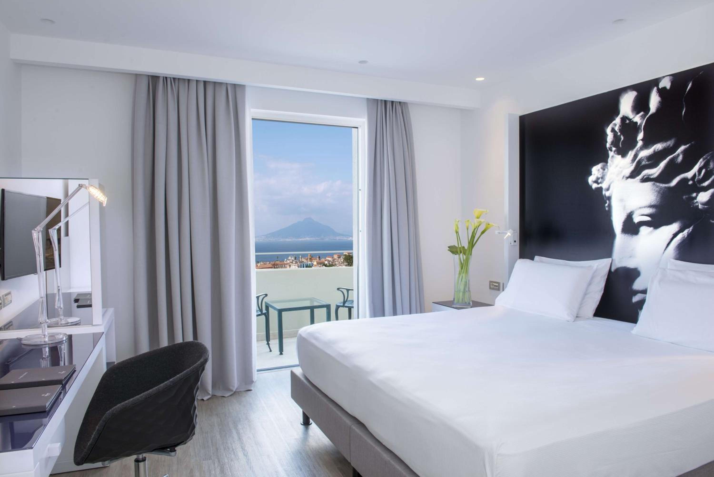 Superior King Room with Sea View
