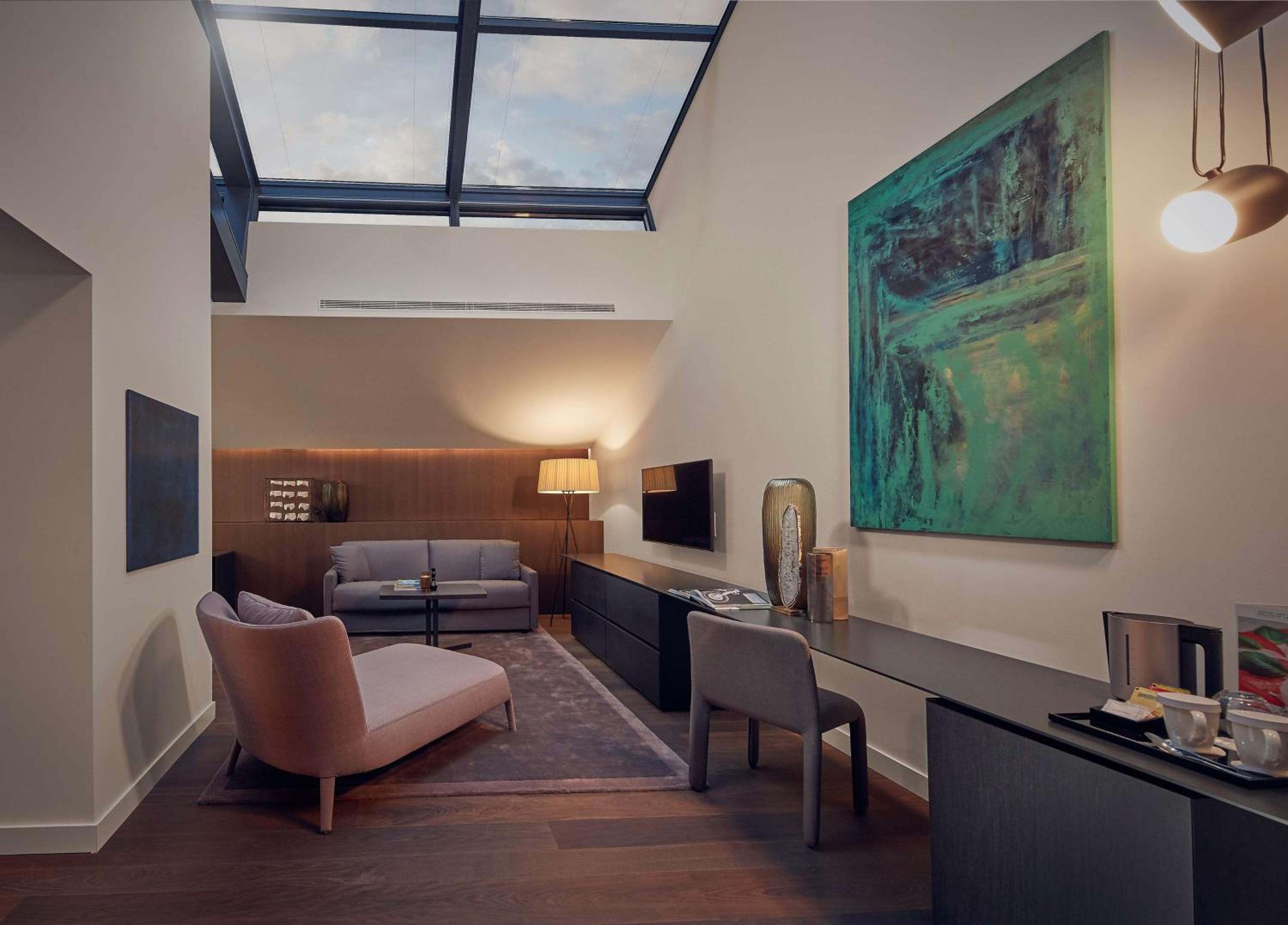 Loft Family Suite thumbnail 6