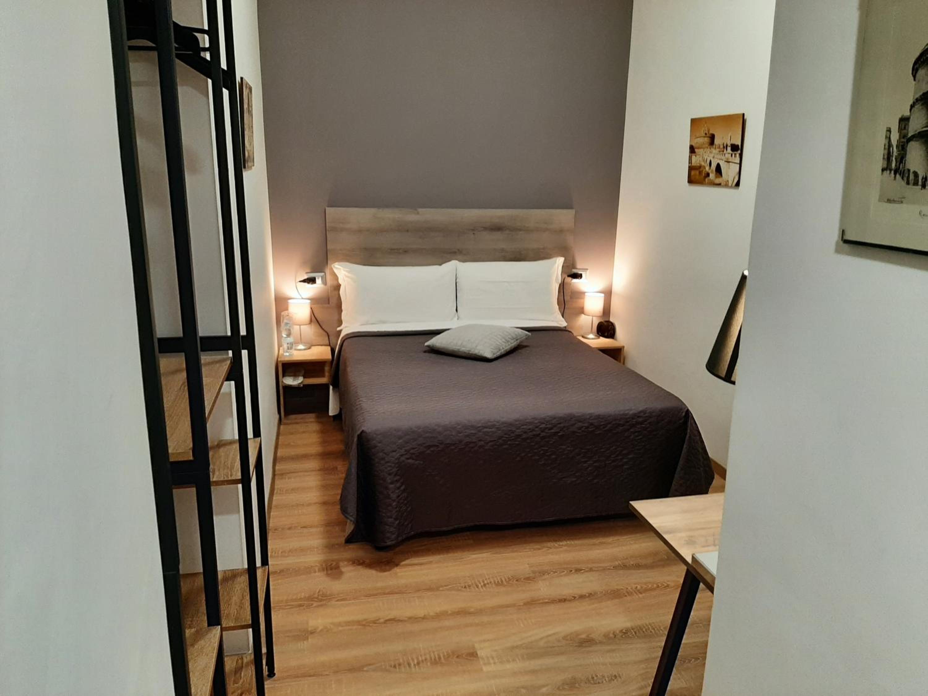 Small Double Room photo 3