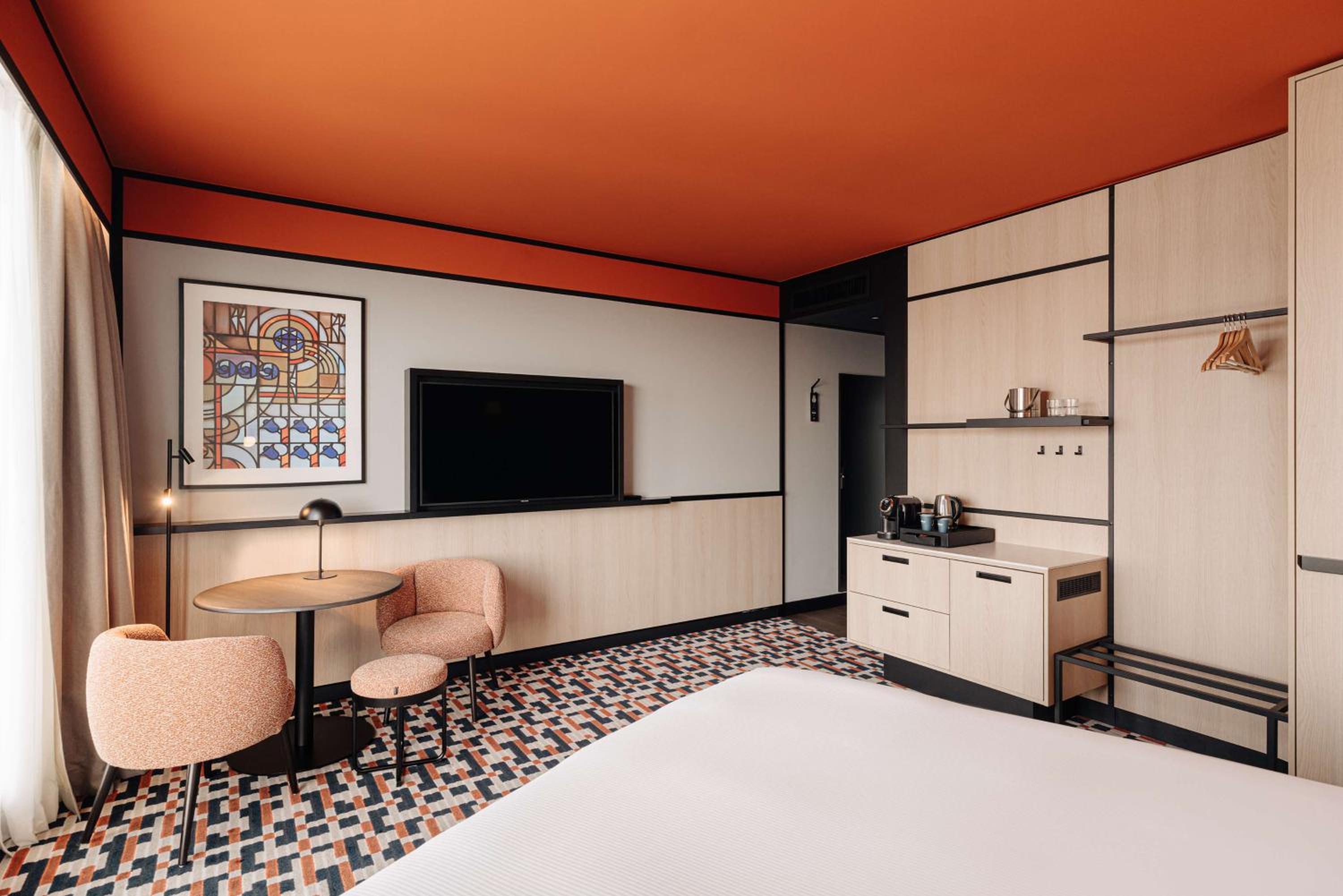 King Corner Room with City View and Canal View photo 2