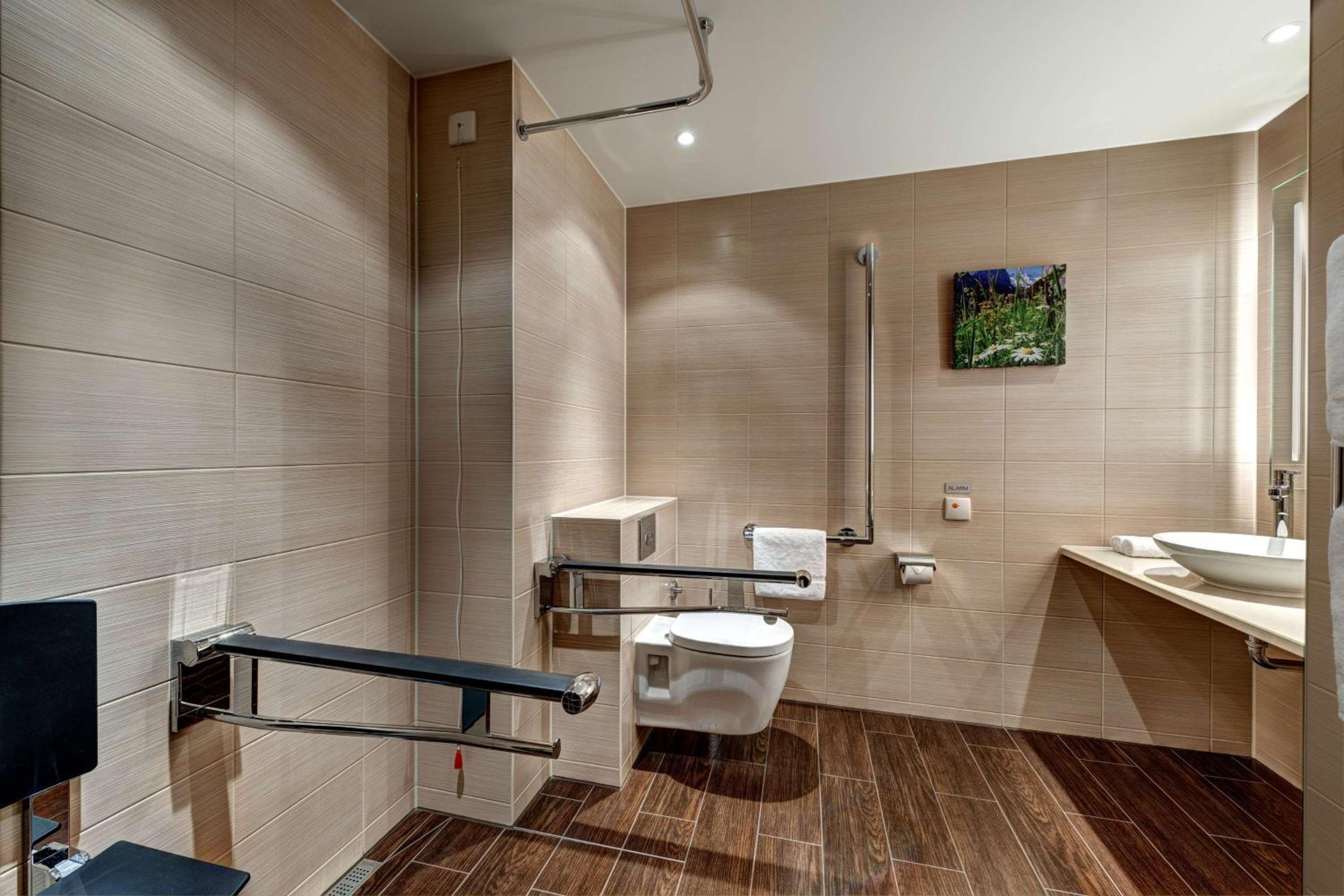 King Room - Mobility Accessible